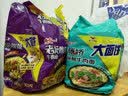 统一 老坛酸菜牛肉面大面饼五合一方便面150g*5袋 新老包装随机发货 实拍图