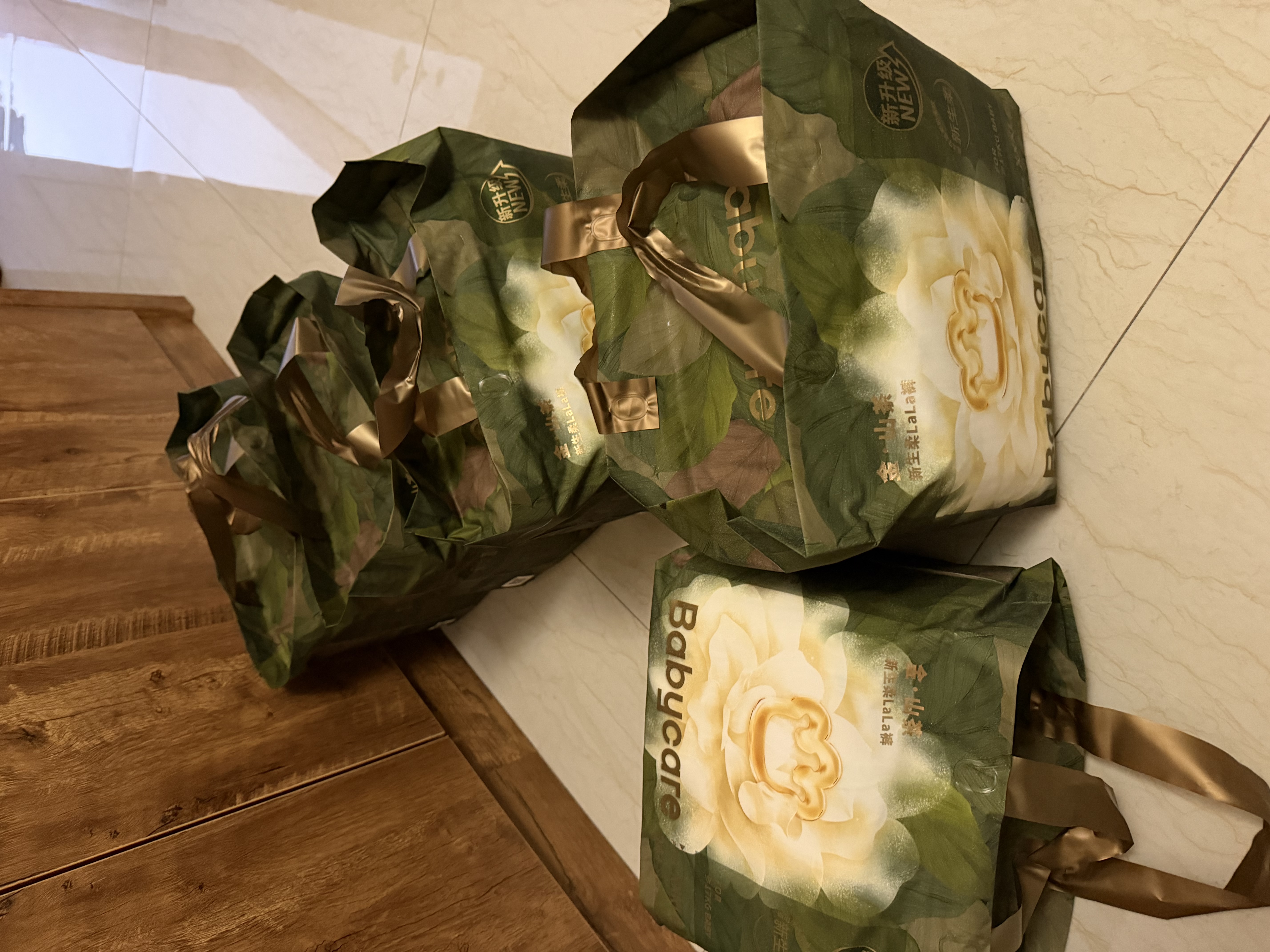 babycare金山茶花拉拉裤XXXL24+3片(＞17kg)婴儿尿不湿超薄透气轻柔花苞裤 实拍图