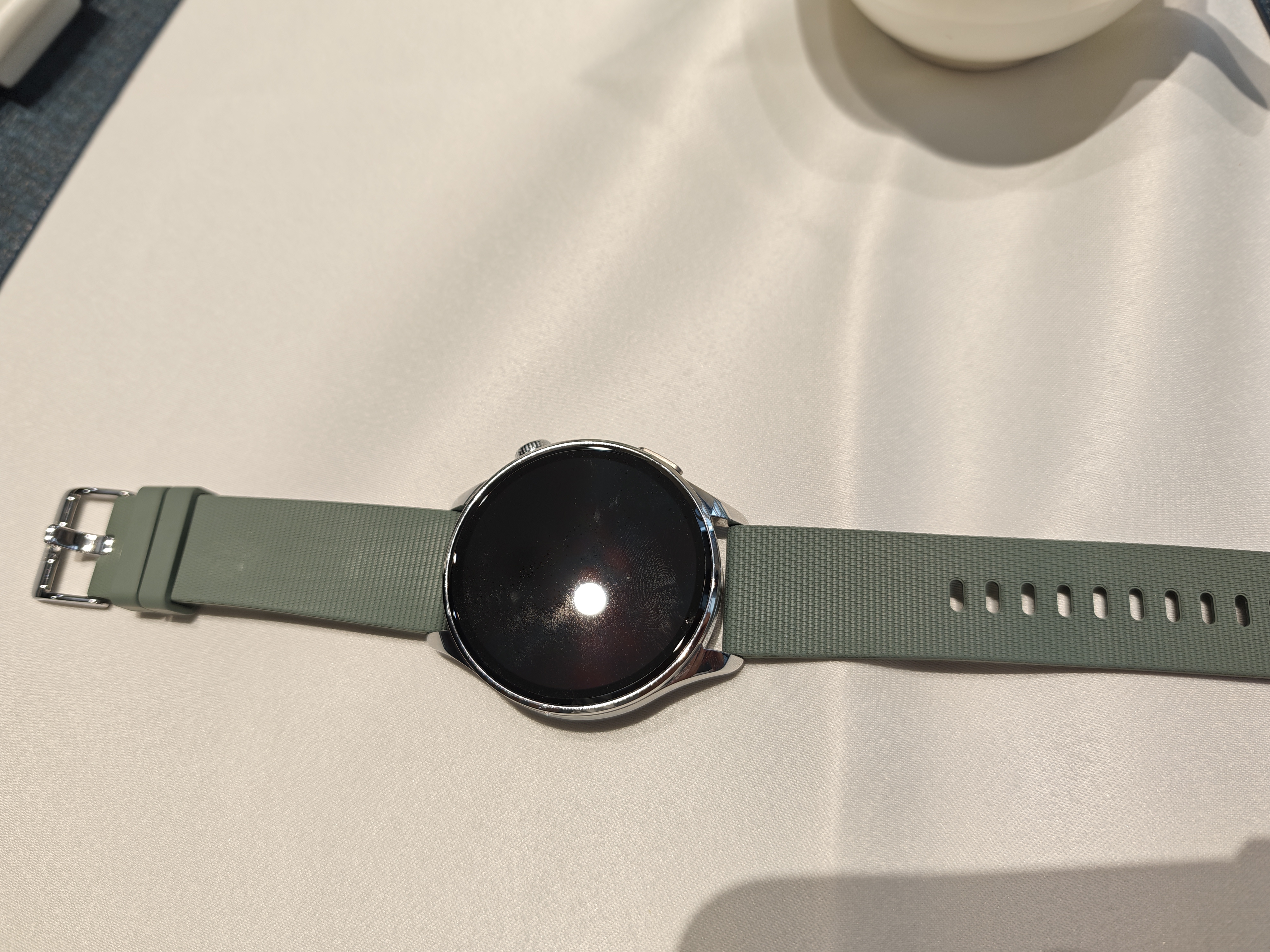 小米（MI）Xiaomi Watch 5 全智能旗舰手表 智能手势控制 心脏健康监测 健身房模式  卡其绿氟橡胶 蓝牙通话 实拍图
