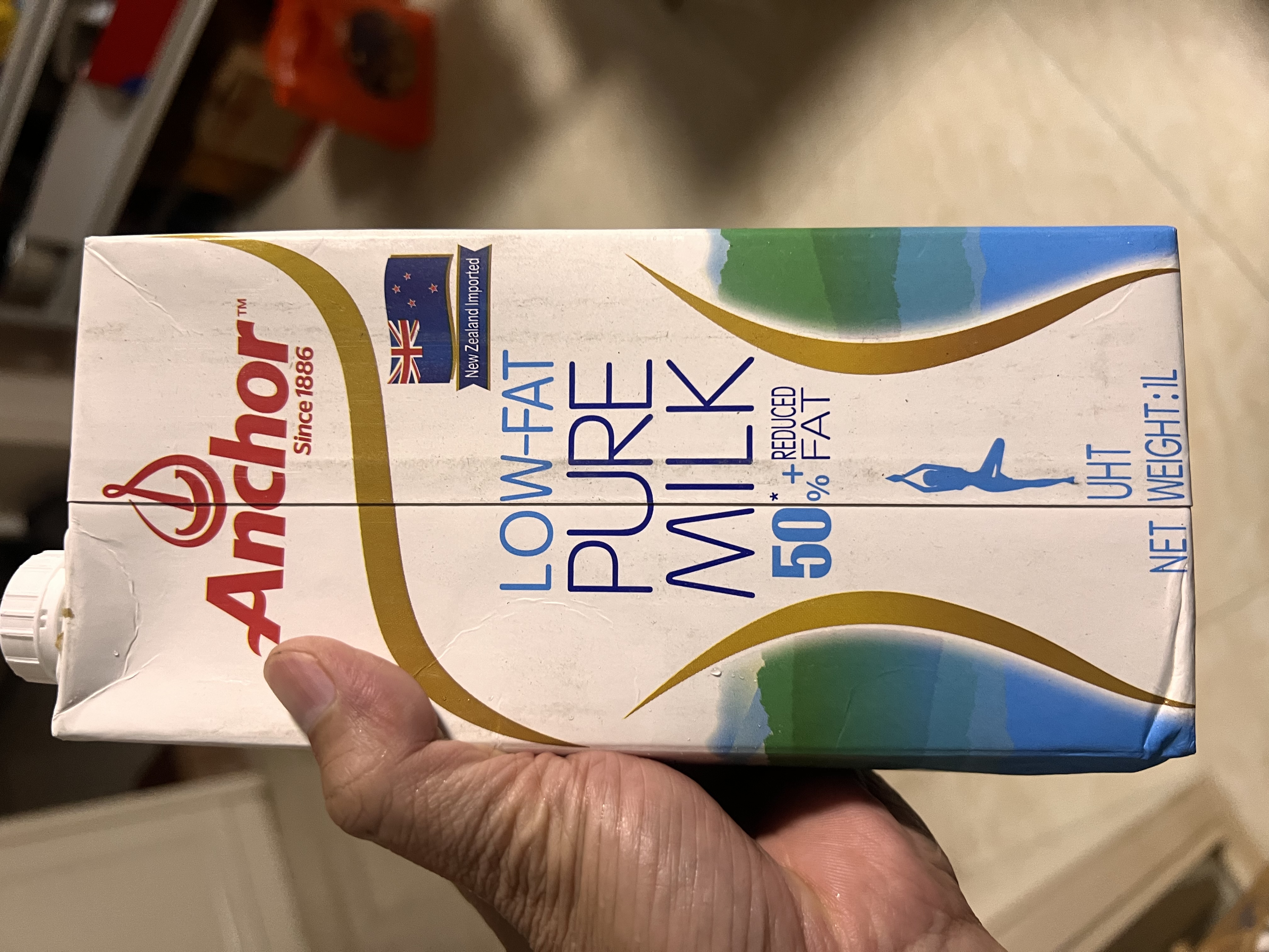 安佳（Anchor）低脂牛奶高钙纯牛奶新西兰原装进口草饲1L*12盒 减少50%脂肪  实拍图