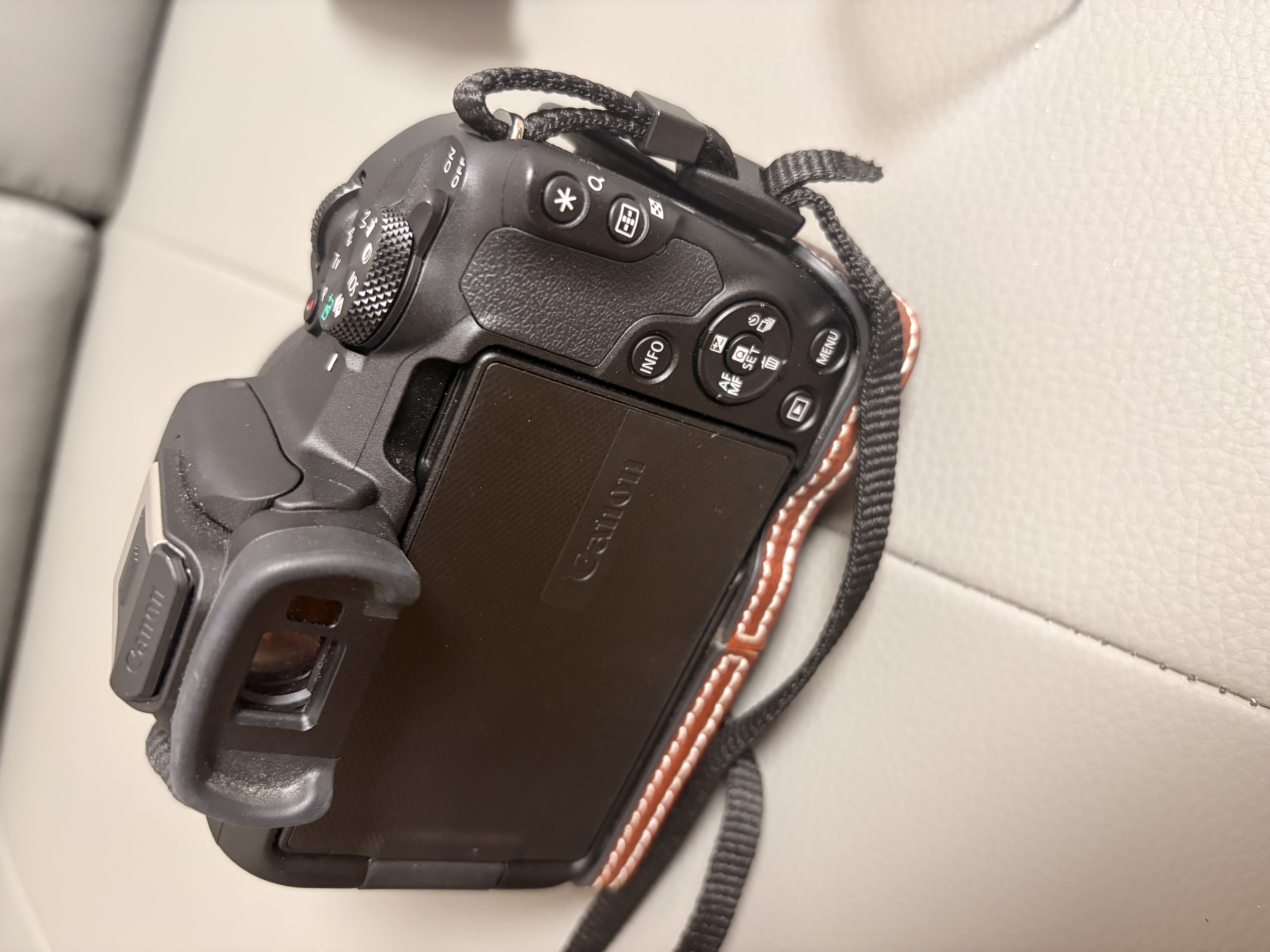 Sandisk闪迪128GB SD内存卡 4K V30 U3 C10 相机存储卡 读速230MB/s 写速120MB/s 高速连拍 微单/单反相机 实拍图