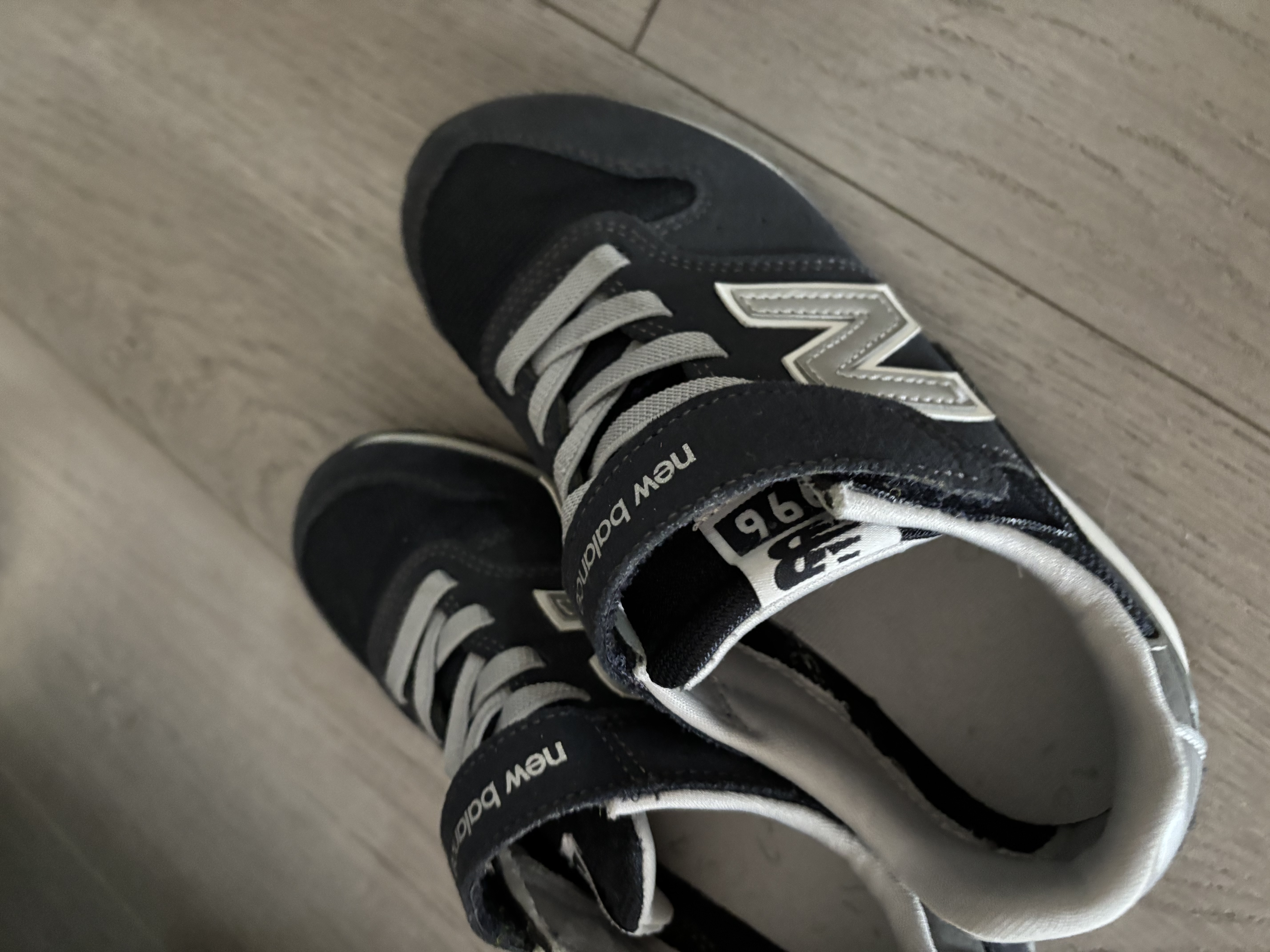 NEW BALANCE中大童鞋 男女童秋季格雷系灰休闲运动鞋996 实拍图