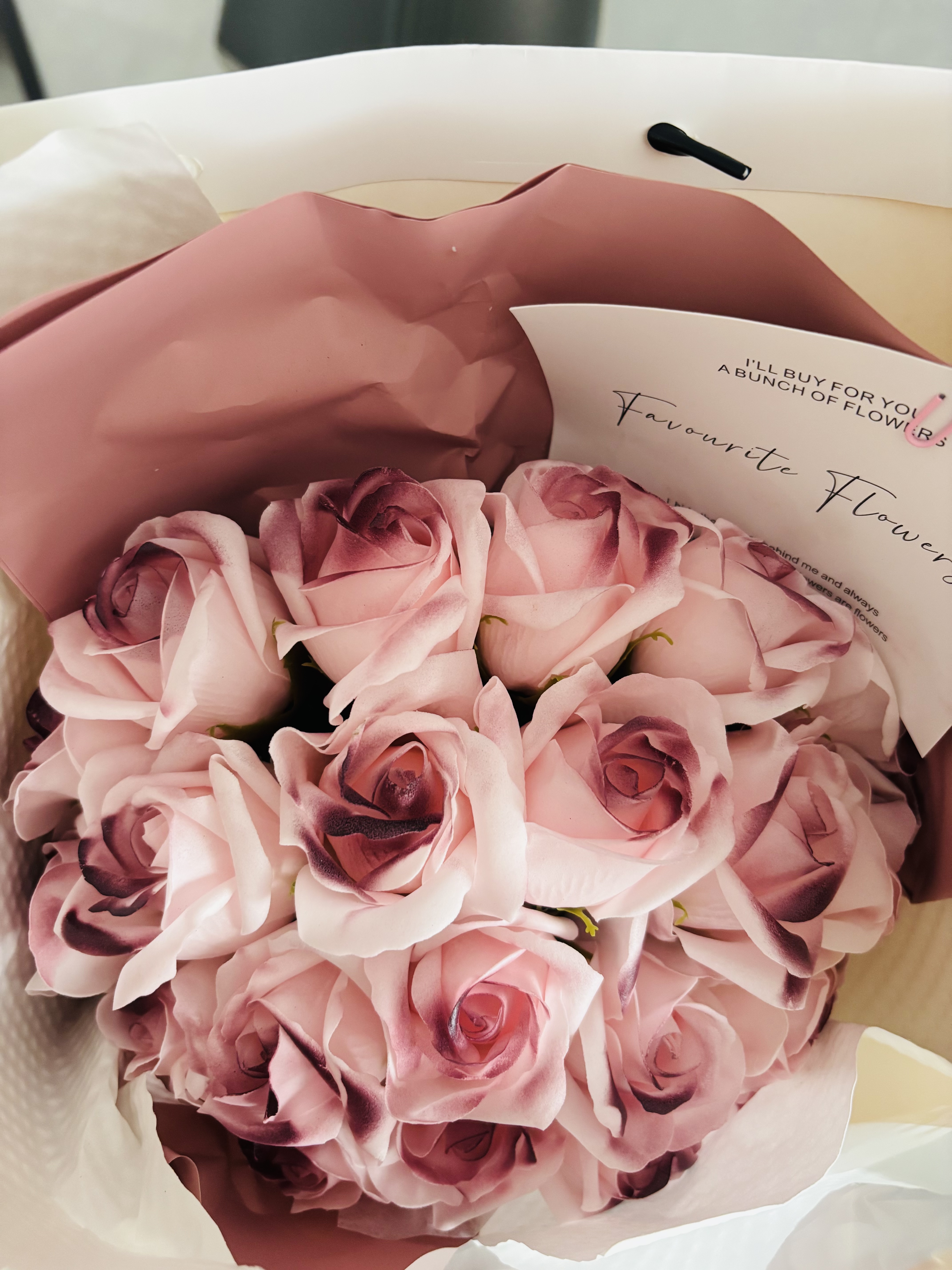 京东鲜花21朵玫瑰永生花束乌梅子酱香皂花生日礼物女士送女友老婆新婚礼物 实拍图