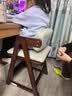 igrow爱果乐儿童学习椅可升降进口实木座椅宝宝小学生椅写字椅儿童座椅成长椅 甄橡椅（橡胶木）胡桃色 实拍图