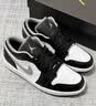 Jordan男休闲鞋乔丹AJ1