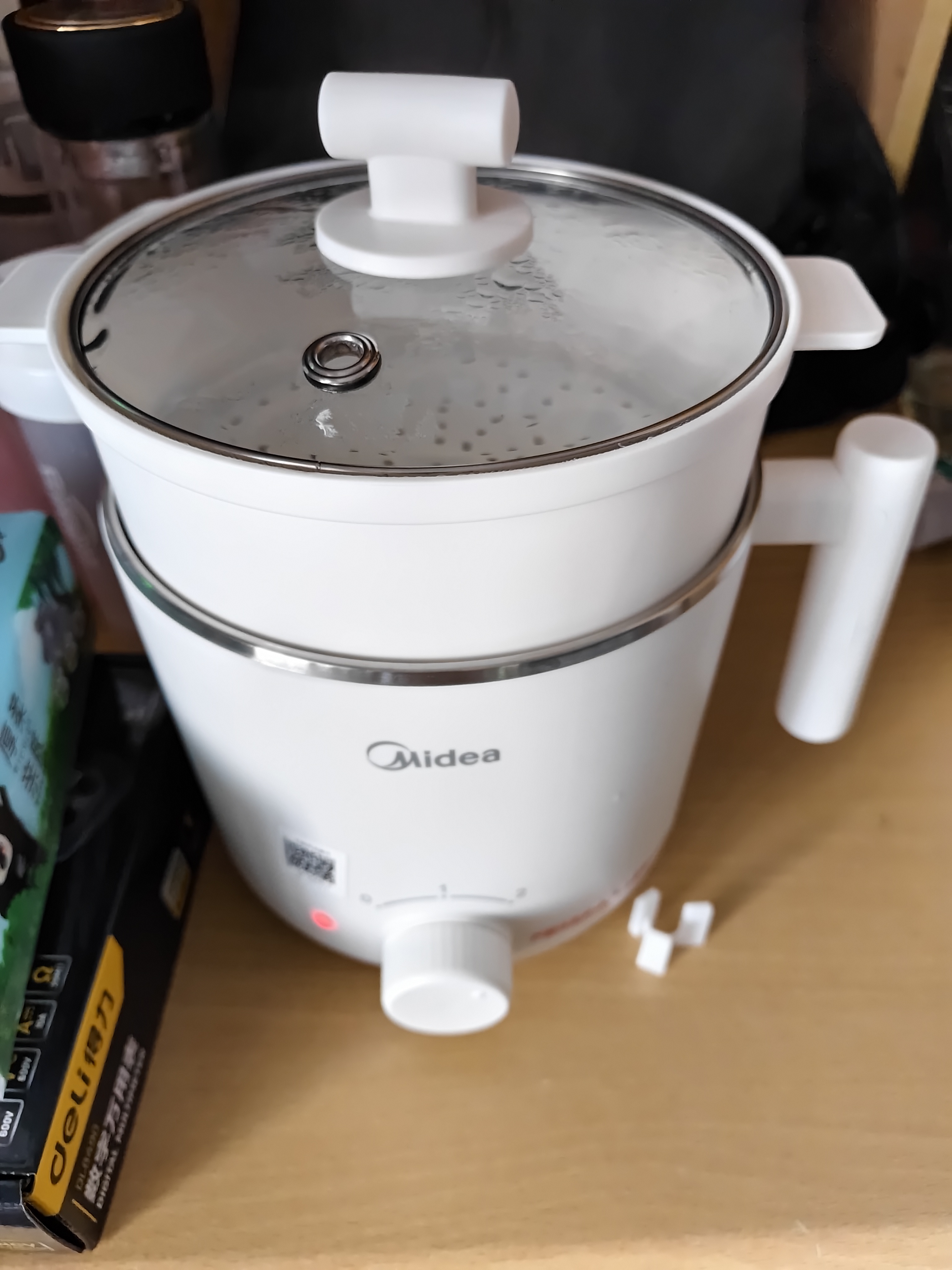 美的（Midea）【直营】宿舍电煮锅不锈钢小型多功能一锅多用泡面锅小型迷你电煮锅小电锅便携式煮面锅电火锅 1.7L 【带蒸笼 304内胆】XZE1614 实拍图