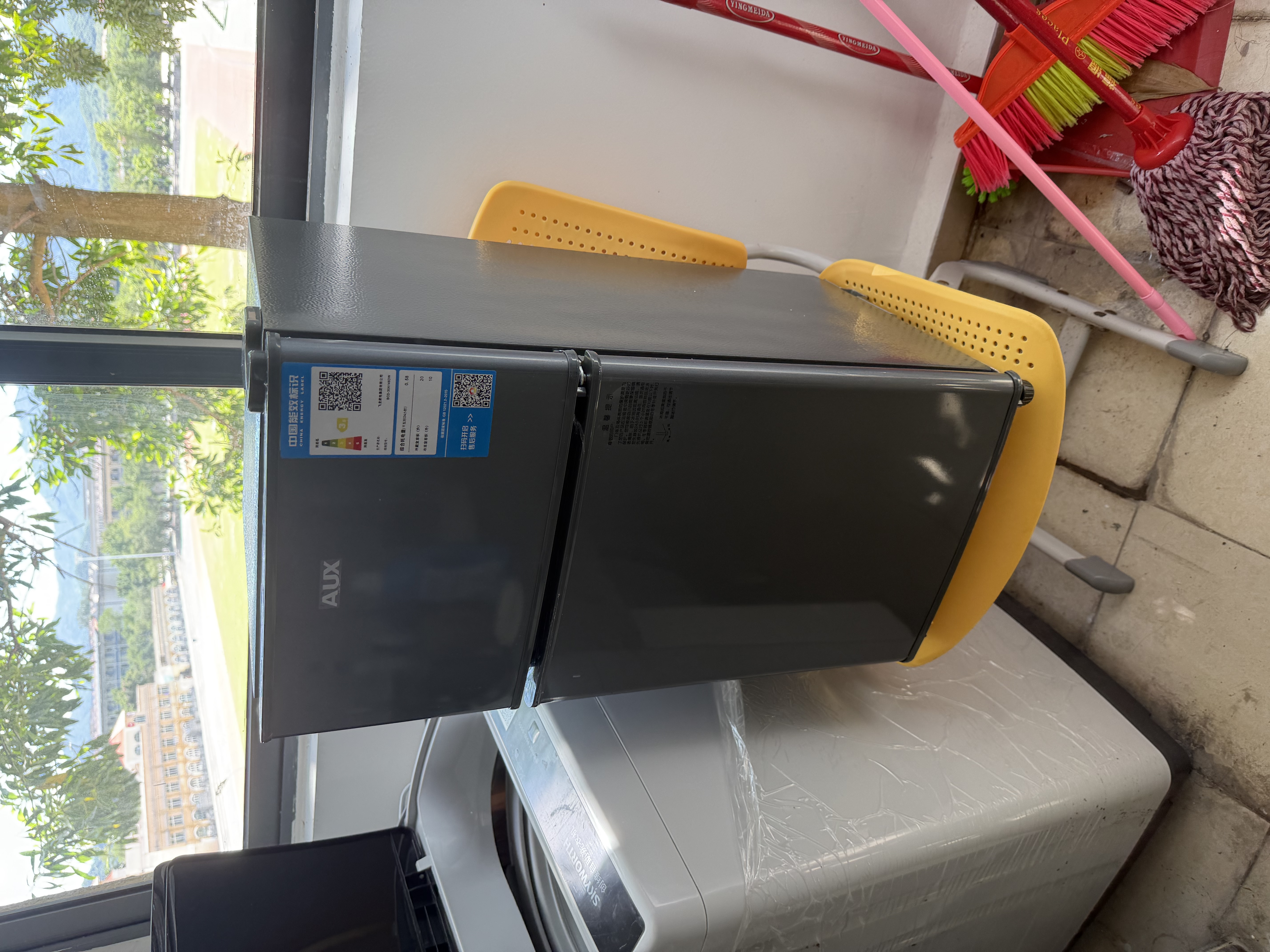奥克斯（AUX）小冰箱家用小型迷你冷藏冷冻两用出租房宿舍用节能省电寝室办公室电冰箱 【净化去味】146灰色【高效保鲜 铜管速冷】30L 实拍图