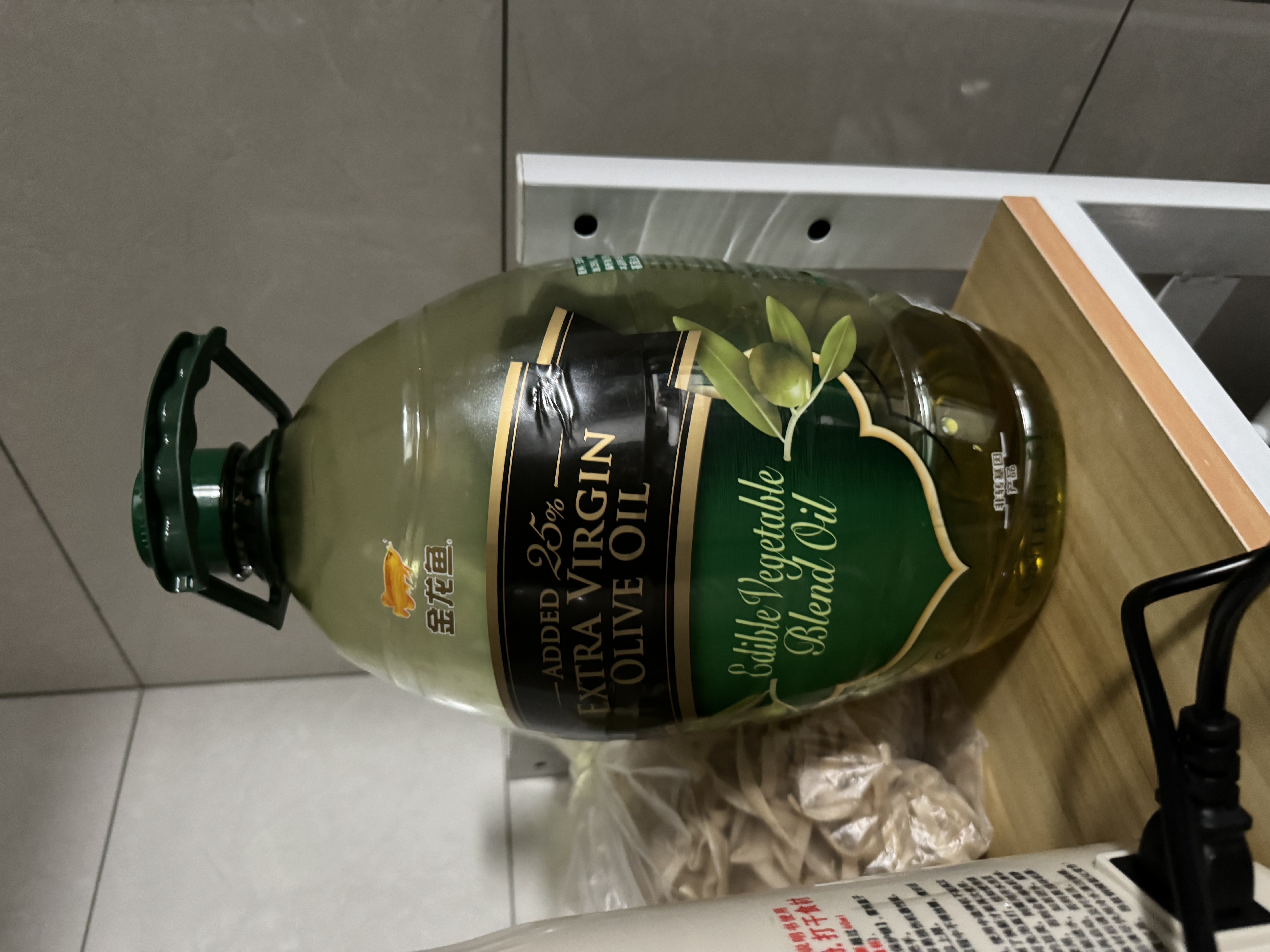 金龙鱼食用油添加25%初榨橄榄 食用植物调和油5L（新老配方随机发货） 实拍图