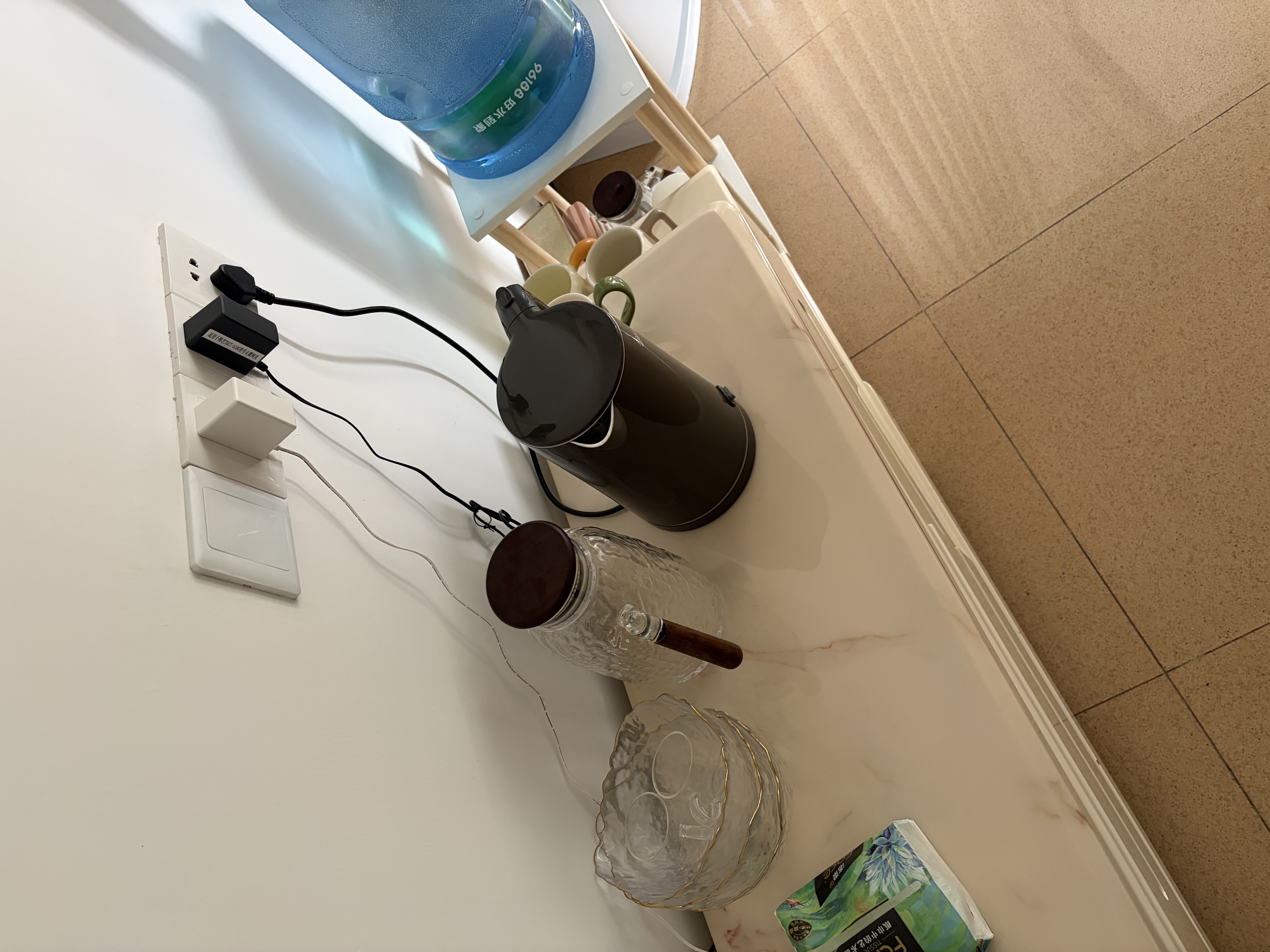 美的（Midea）烧水壶电水壶一键保温自动断电一体1.5L容量304食品级无缝不锈钢恒温水壶泡茶调奶器MK-SHE1520 实拍图