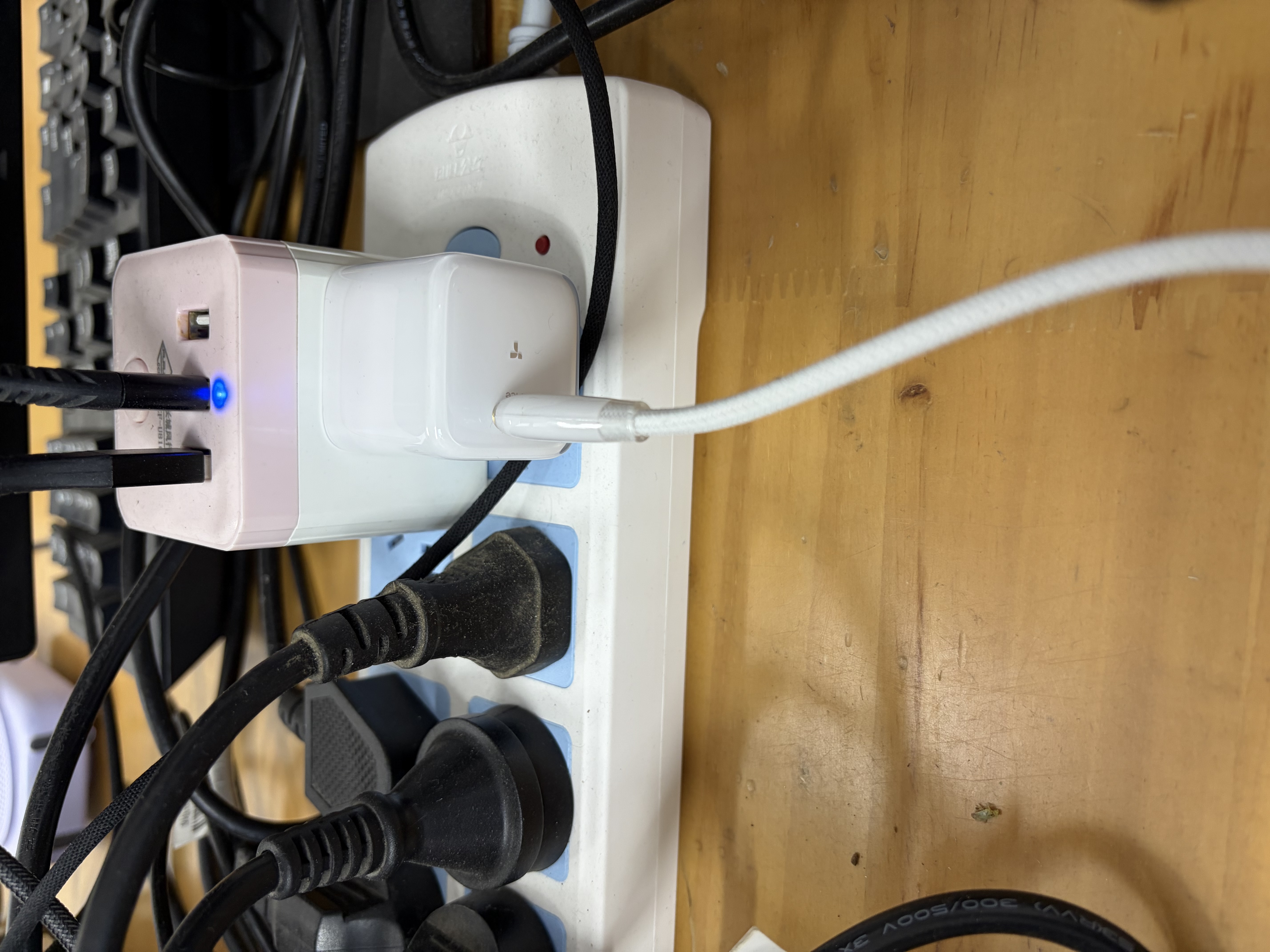 图拉斯充电线三合一【爆卖200W+丨耐用编织】数据线快充一拖三车载16适用苹果17promax华为iphone151413 【冰玉白】1.68米超能充丨USB接口 【2026旗舰新品】三合一热销款 实拍图