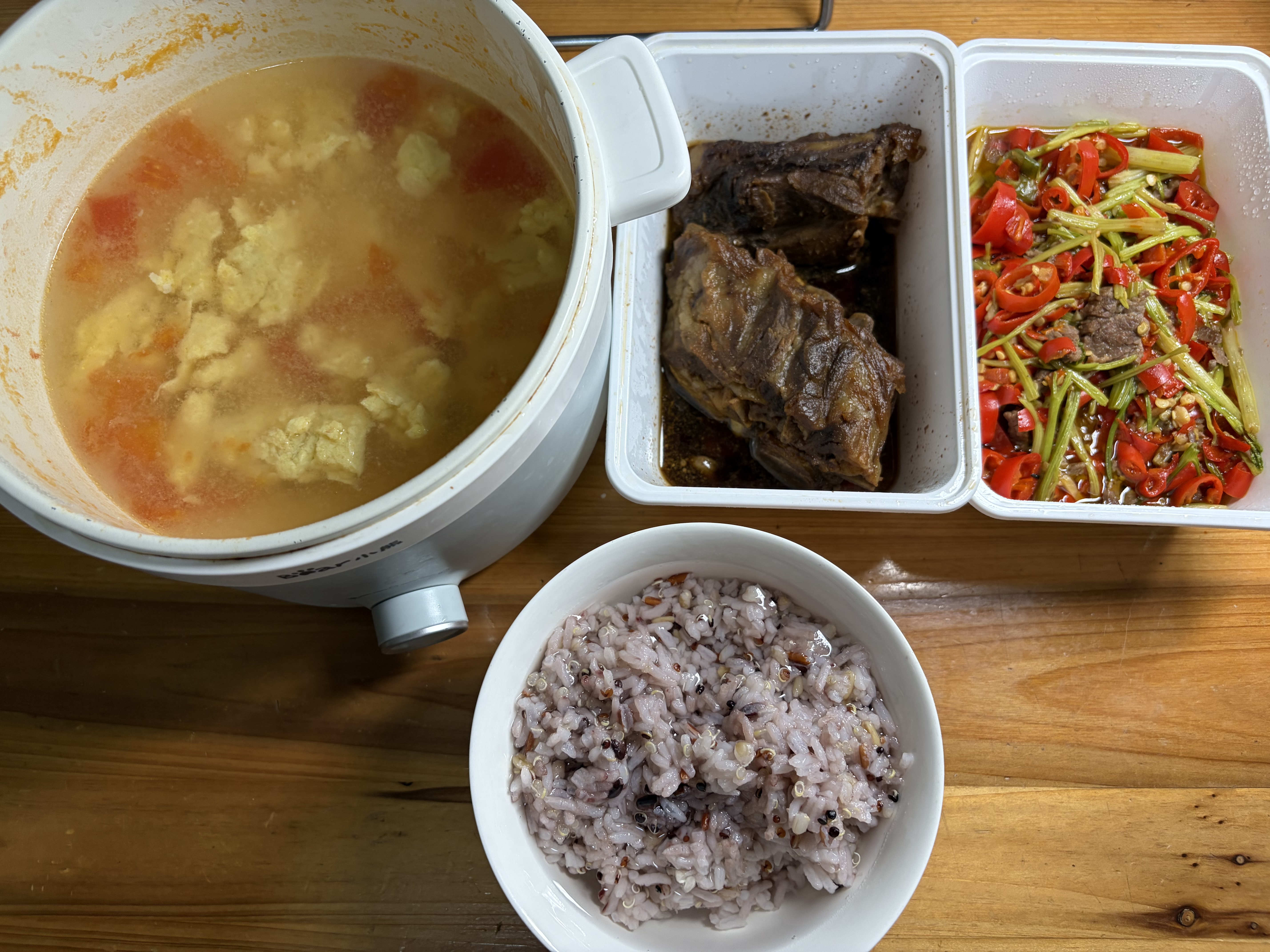 京东京造 一次性碗 食品级塑料碗 耐高温烧烤露营饭盒餐盒400ml【50只】 实拍图