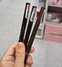 奇士美（kiss me）花盈美蔻闪耀持妆细滑眼线液笔0.4ml 03自然棕(纤细笔尖 防水) 实拍图