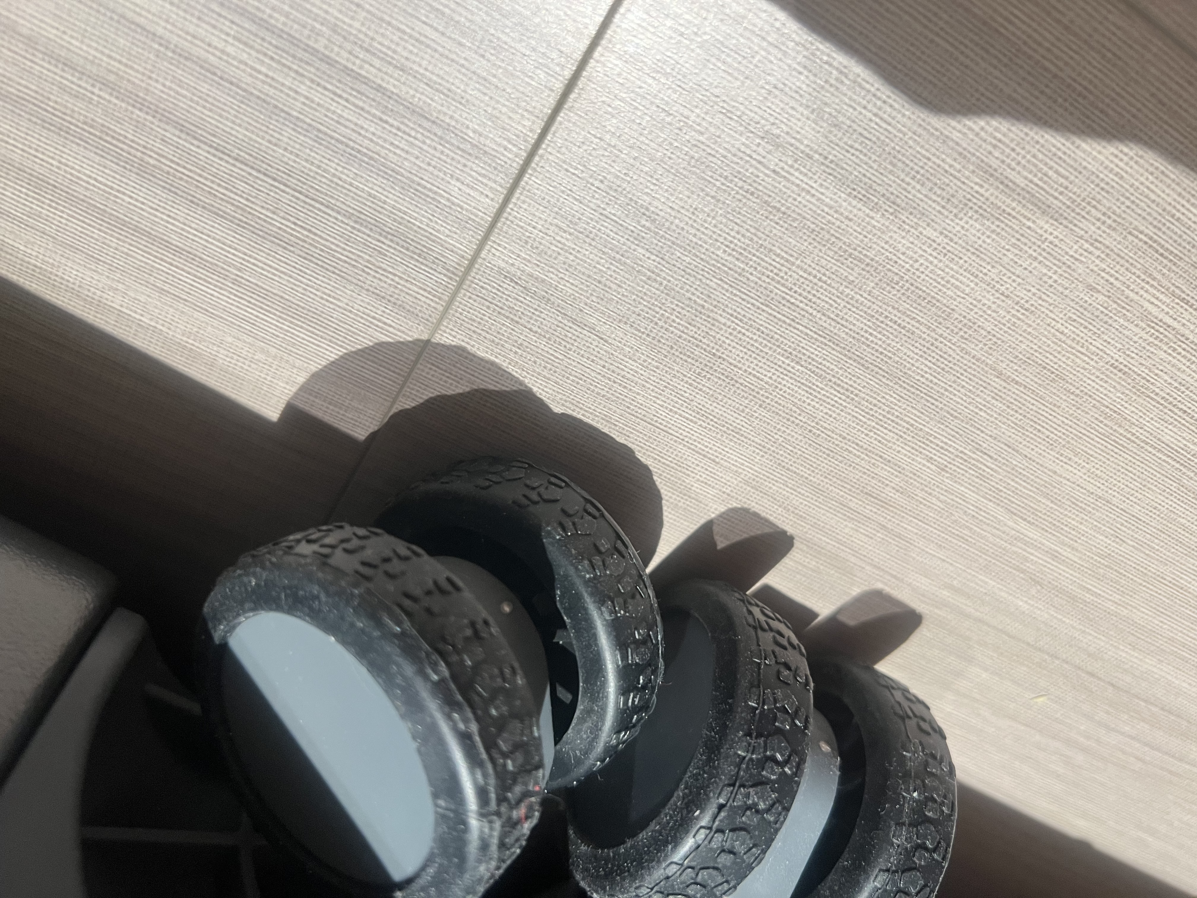 杜邦（DU PONT）加厚行李箱轮子保护套拉杆箱脚轮静音套耐磨旅行箱轱辘套 8个装 实拍图