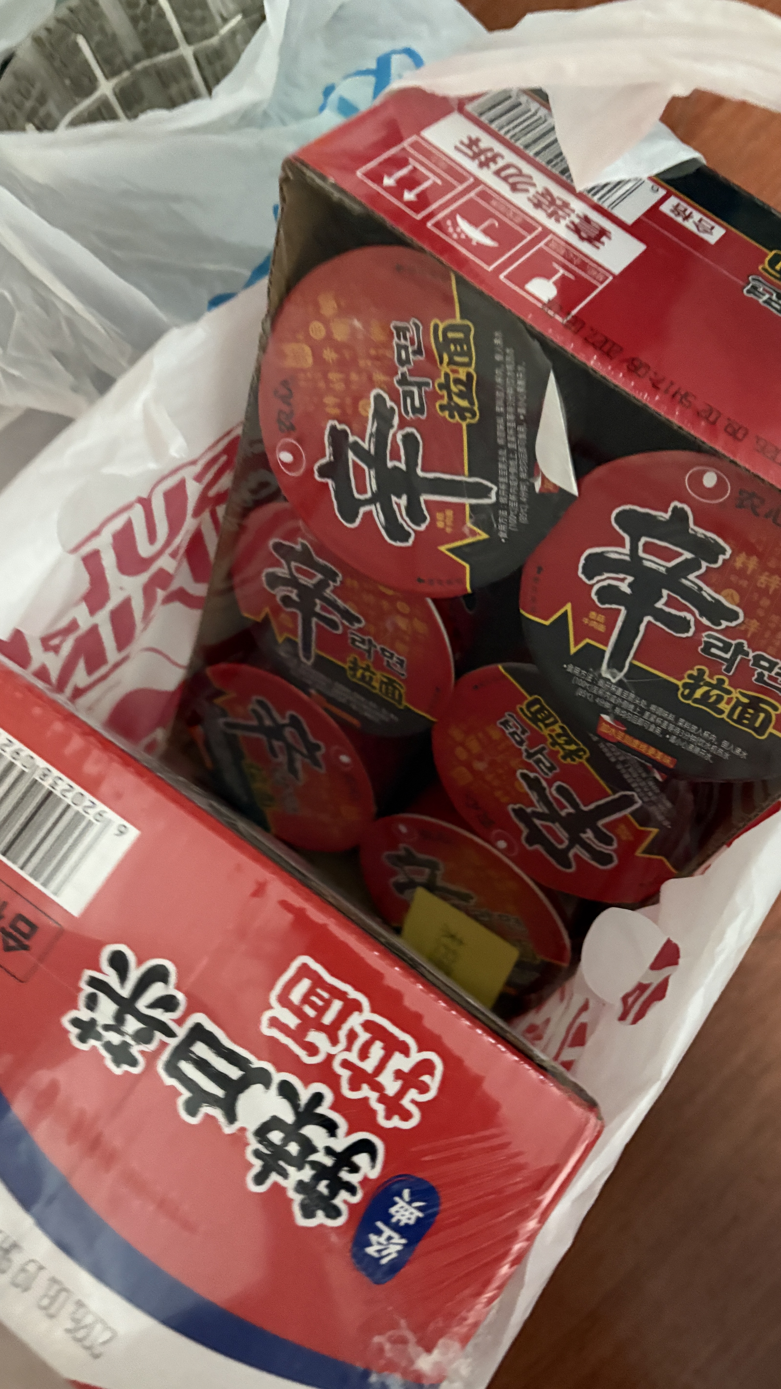 农心 香菇牛肉味辛拉面六连杯 65g*6杯方便面夜宵泡面 实拍图