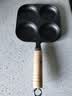 【大牌同款】章丘四孔铸铁煎蛋锅无涂层不易粘多功能早餐煎蛋锅 黑色17cm 铸铁四孔煎锅 实拍图