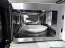 海尔（Haier）白巧不锈钢微波炉 0涂层360°转盘加热 旋转操作易洁耐用内胆 家用小型 老人适用 HW-M2003JW 实拍图
