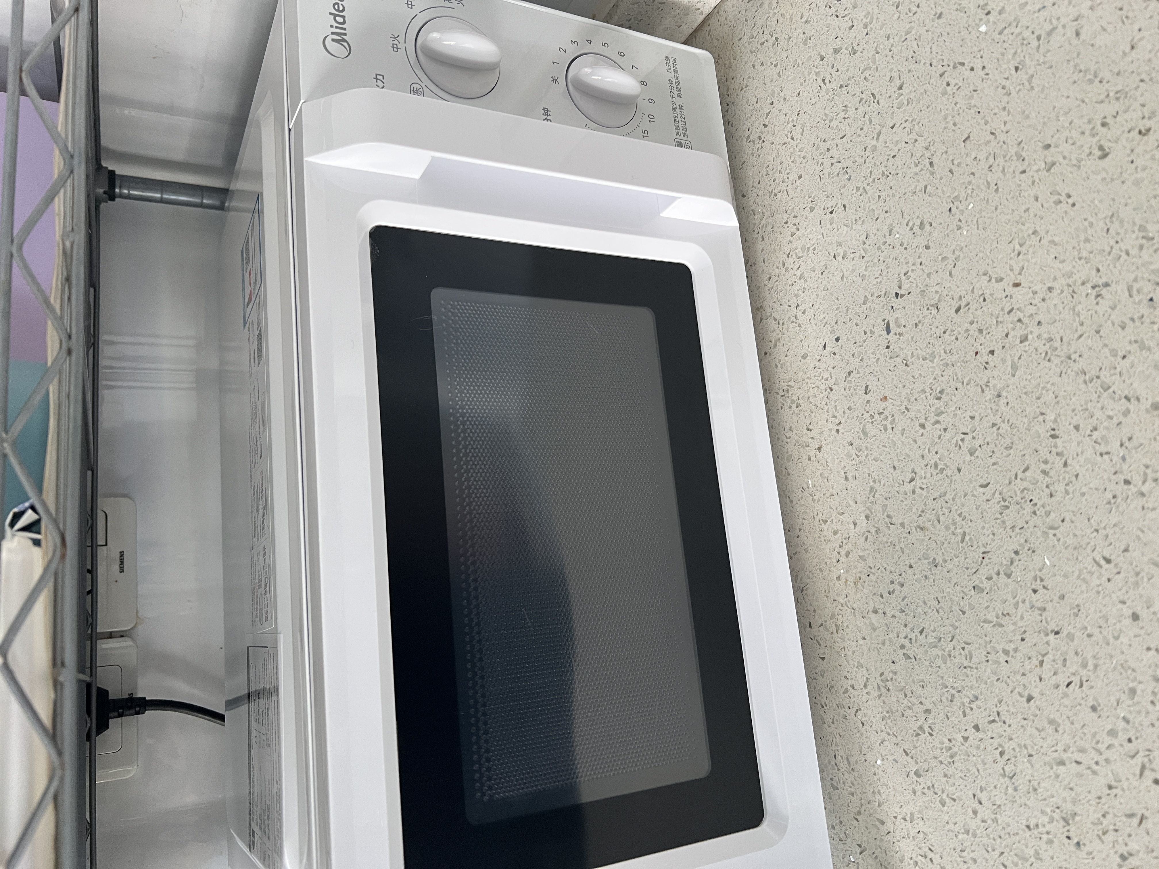 美的（Midea）快捷微波炉 家用小型 360°转盘加热 旋钮操控 易洁内胆2026新款升级（M1-L213B二代） 实拍图