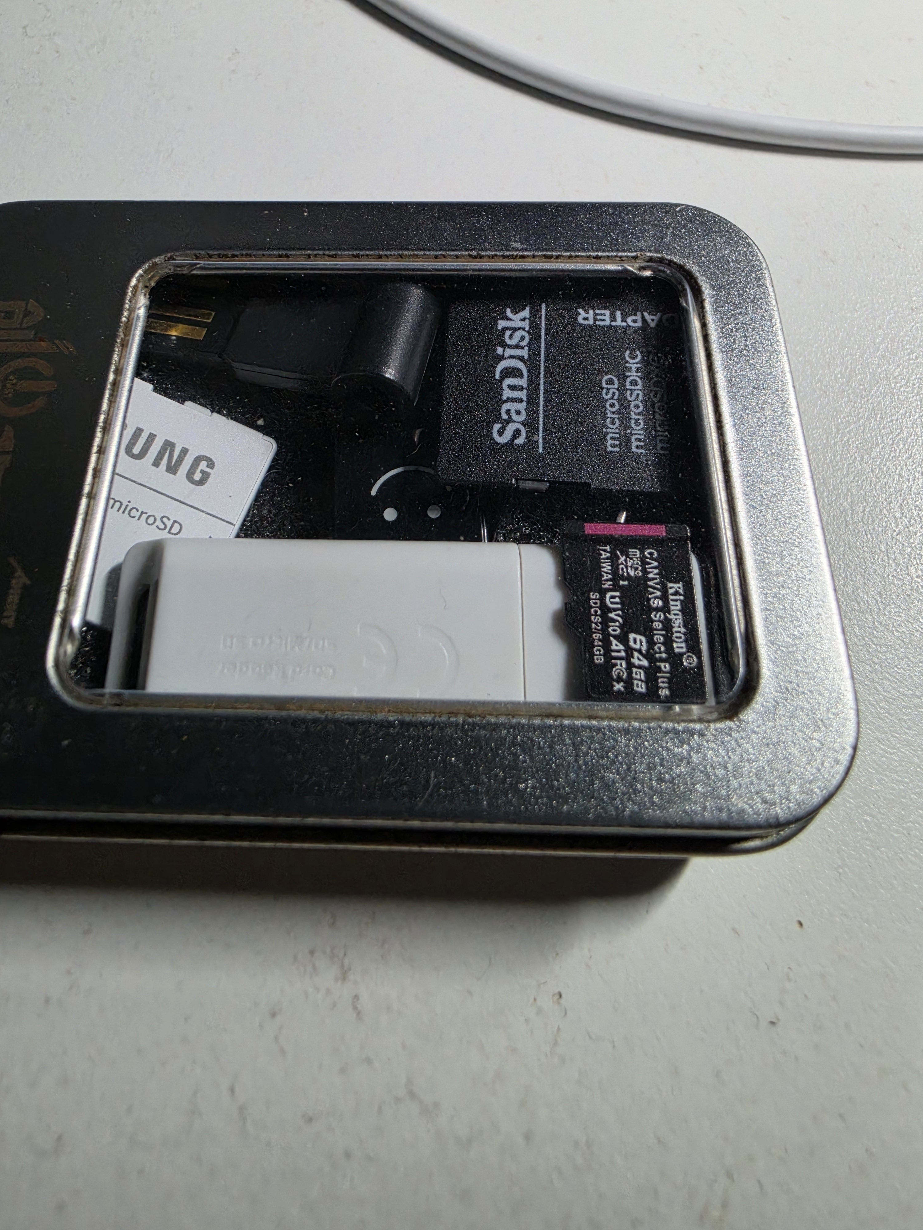 Sandisk闪迪128GB TF（MicroSD）4K内存卡 行车记录仪 监控摄像头专用 循环录制10,000小时 高耐用存储卡 实拍图