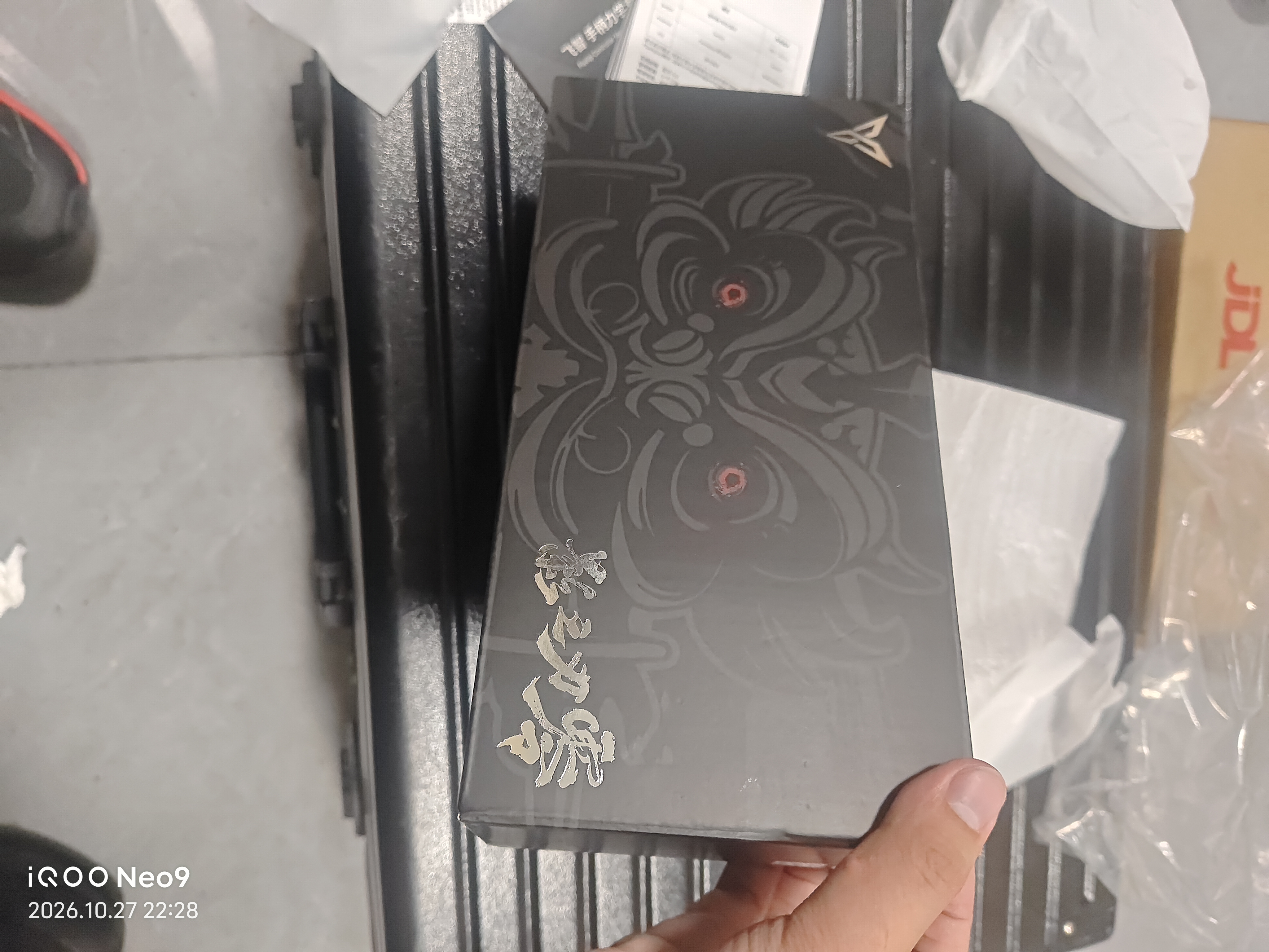 飞智【新品上市】冰原狼4影之刃零联名款无线游戏手柄 switch2/手机/电脑PC多平台类XBOX 实拍图