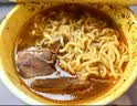 康师傅方便面 迷你杯 红烧牛肉面61g*12杯 泡面整箱速食 休闲零食 实拍图