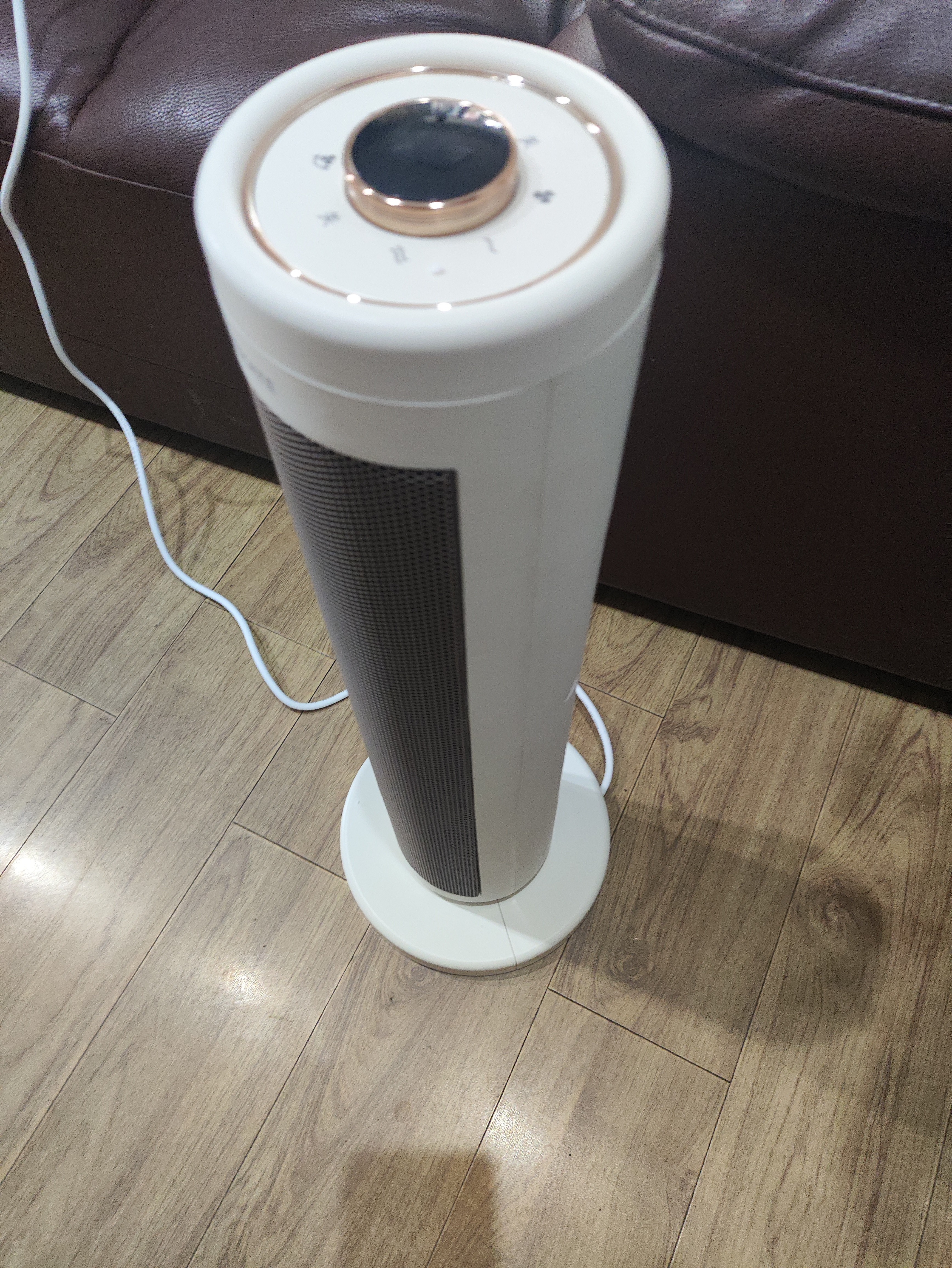 艾美特（AIRMATE）【超级单品】暖风机/石墨烯取暖器/电暖器/电热取暖器 家用全屋升温电暖气小型小太阳热风机 K72 实拍图