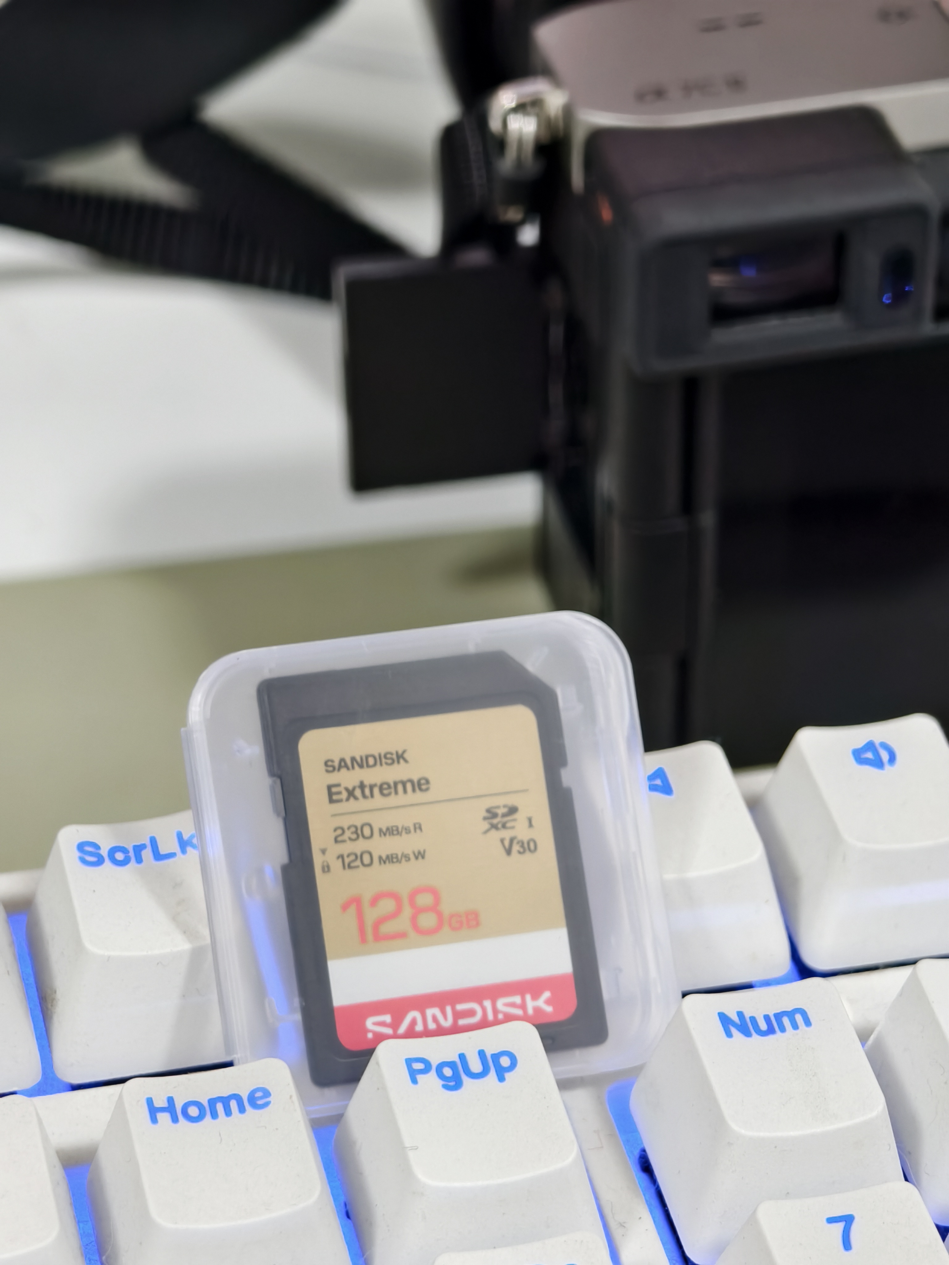 Sandisk闪迪128GB SD内存卡 4K V30 U3 C10 相机存储卡 读速230MB/s 写速120MB/s 高速连拍 微单/单反相机 实拍图