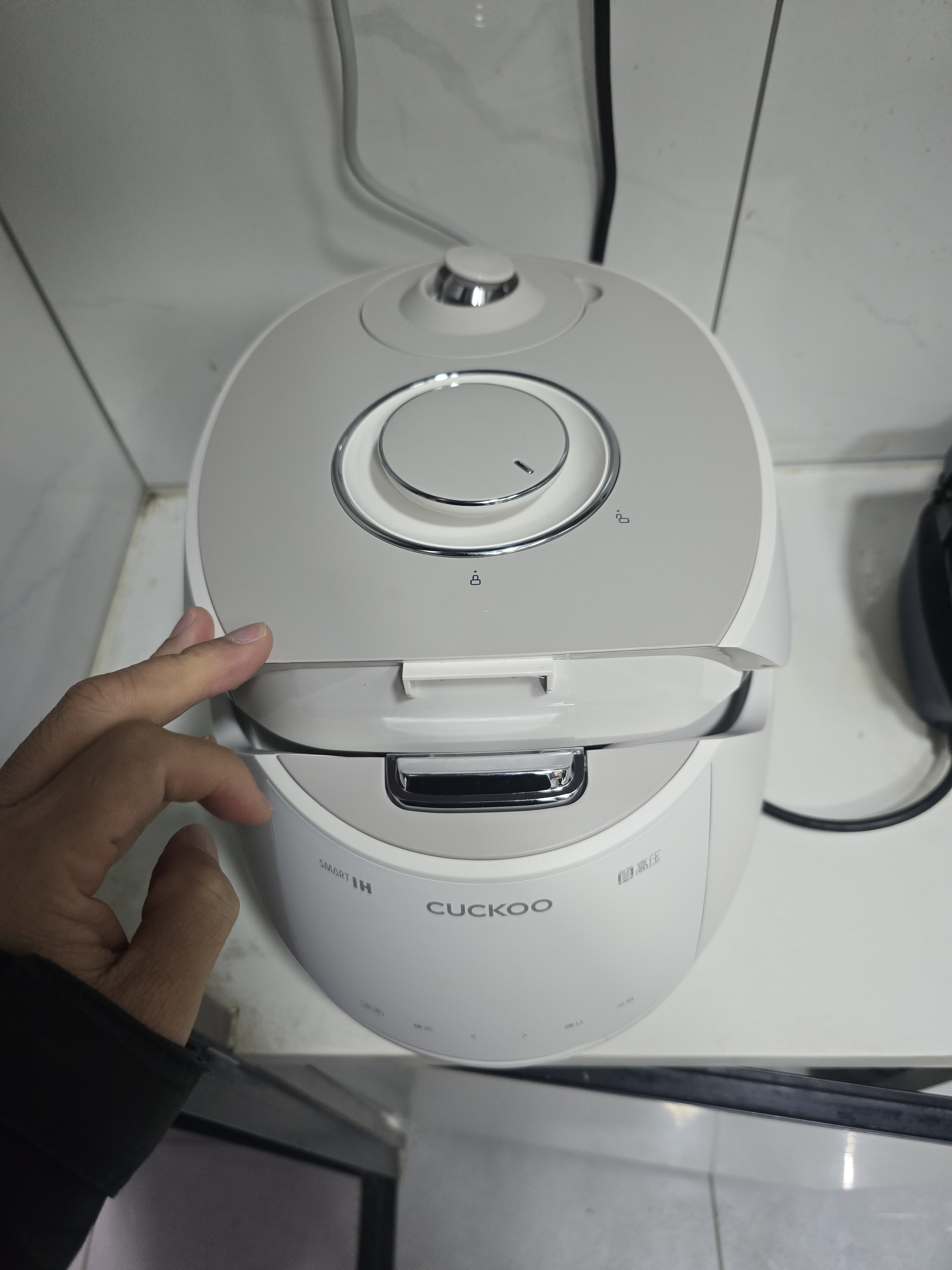 福库（CUCKOO）2.0真高压小白贝Air新品快煮饭电饭煲IH加热多不粘锅内胆智能电饭锅3L小容量2-3人 CRP-DHP0618FGW 实拍图
