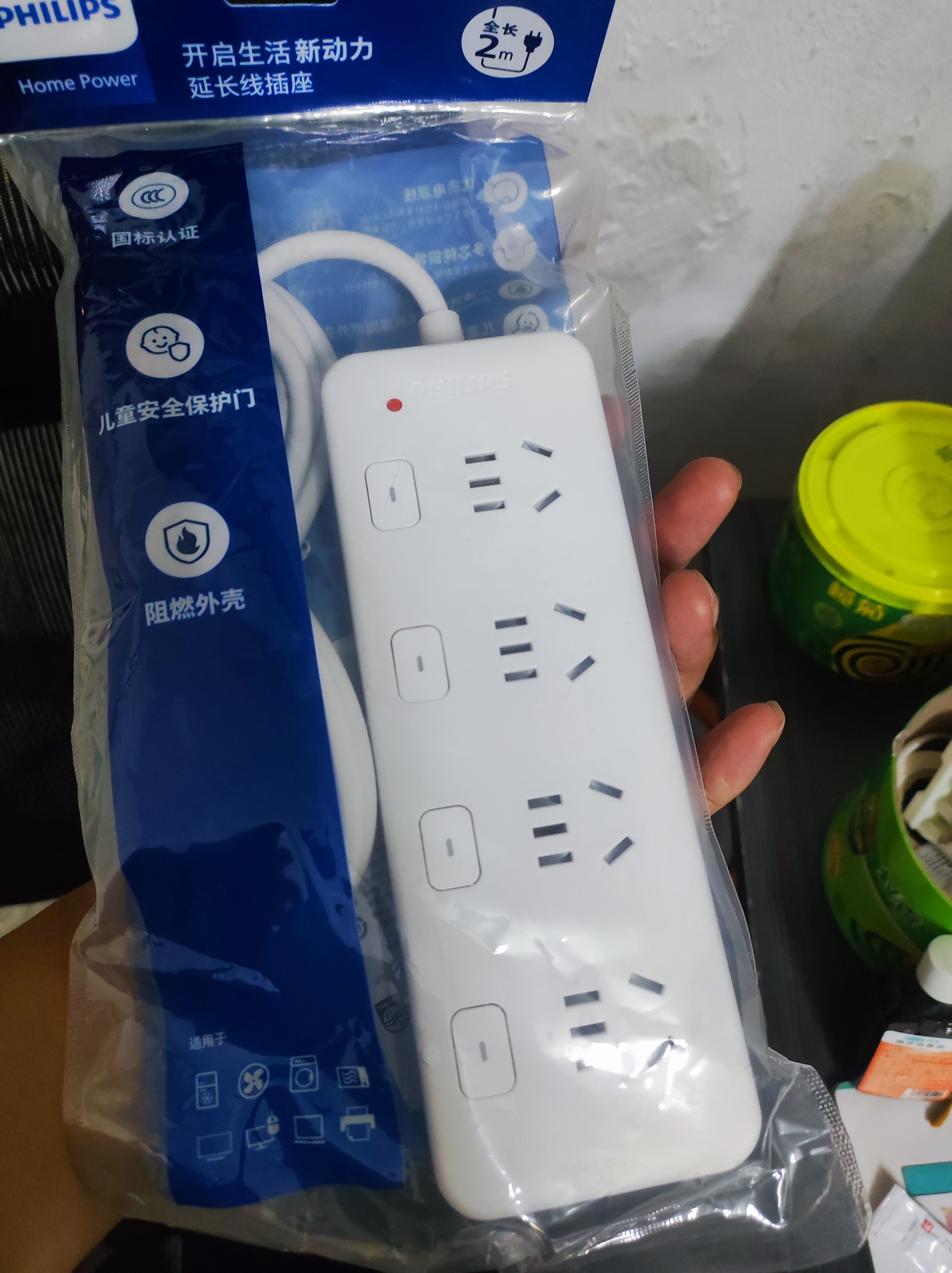 飞利浦（PHILIPS）【一件包邮】插排4插位2米分控插座桌面家用宿舍插线板/插板/排插/接线板/拖线板新国标独立开关 实拍图