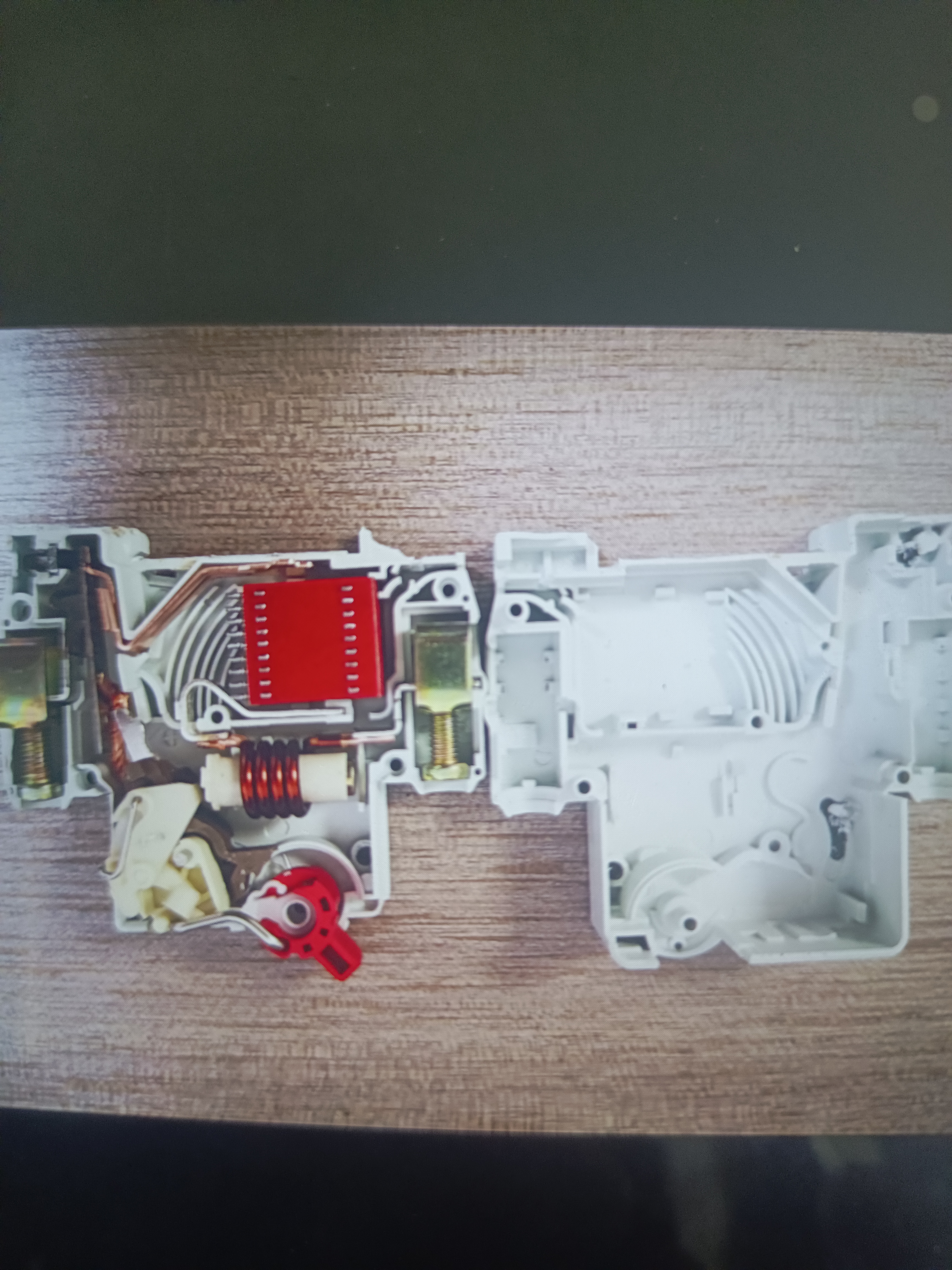德力西电气空气开关DZ47s C 型 1P 32A家用微型断路器空开 过载短路保护 实拍图