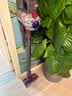 戴森（DYSON） V8无绳吸尘器 手持无线吸尘器 除螨 宠物 家庭适用 实拍图