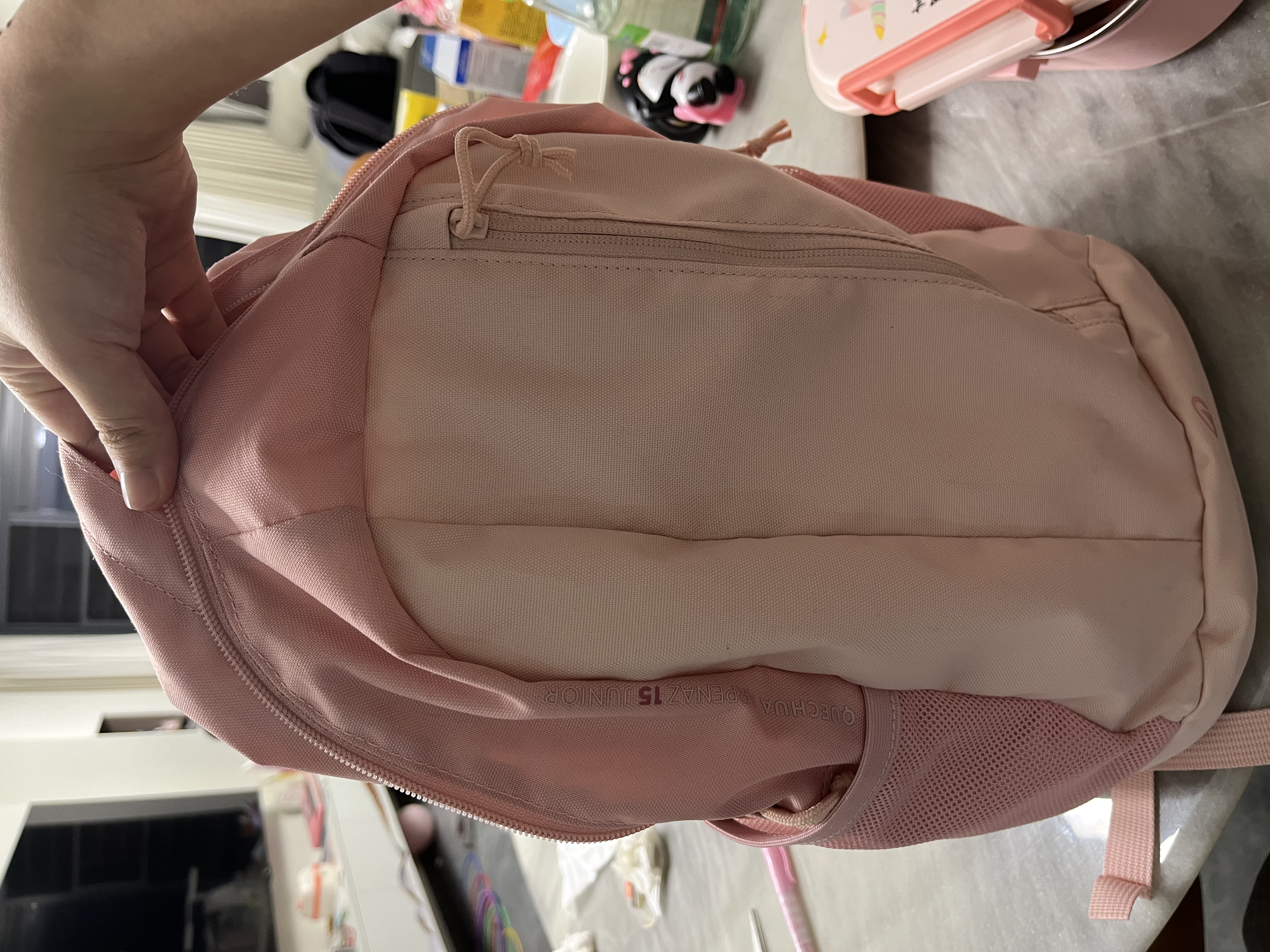 迪卡侬（DECATHLON）【门店自提】儿童户外运动双肩包背包轻便舒适休闲包双肩包KIDD 冰雾粉 15升 实拍图