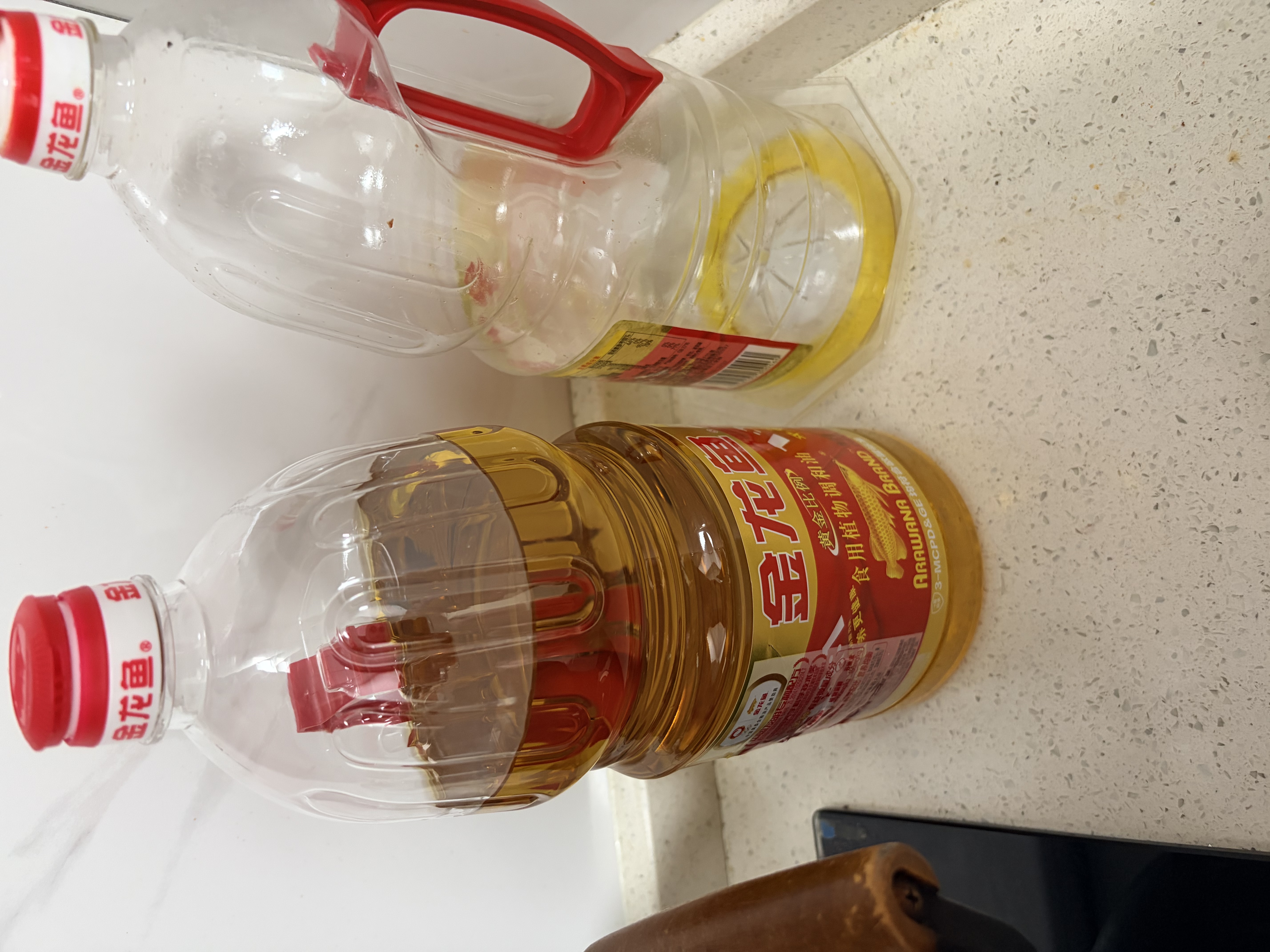 金龙鱼 食用油 黄金比例食用调和油 1.8l(新老包装随机发货) 实拍图