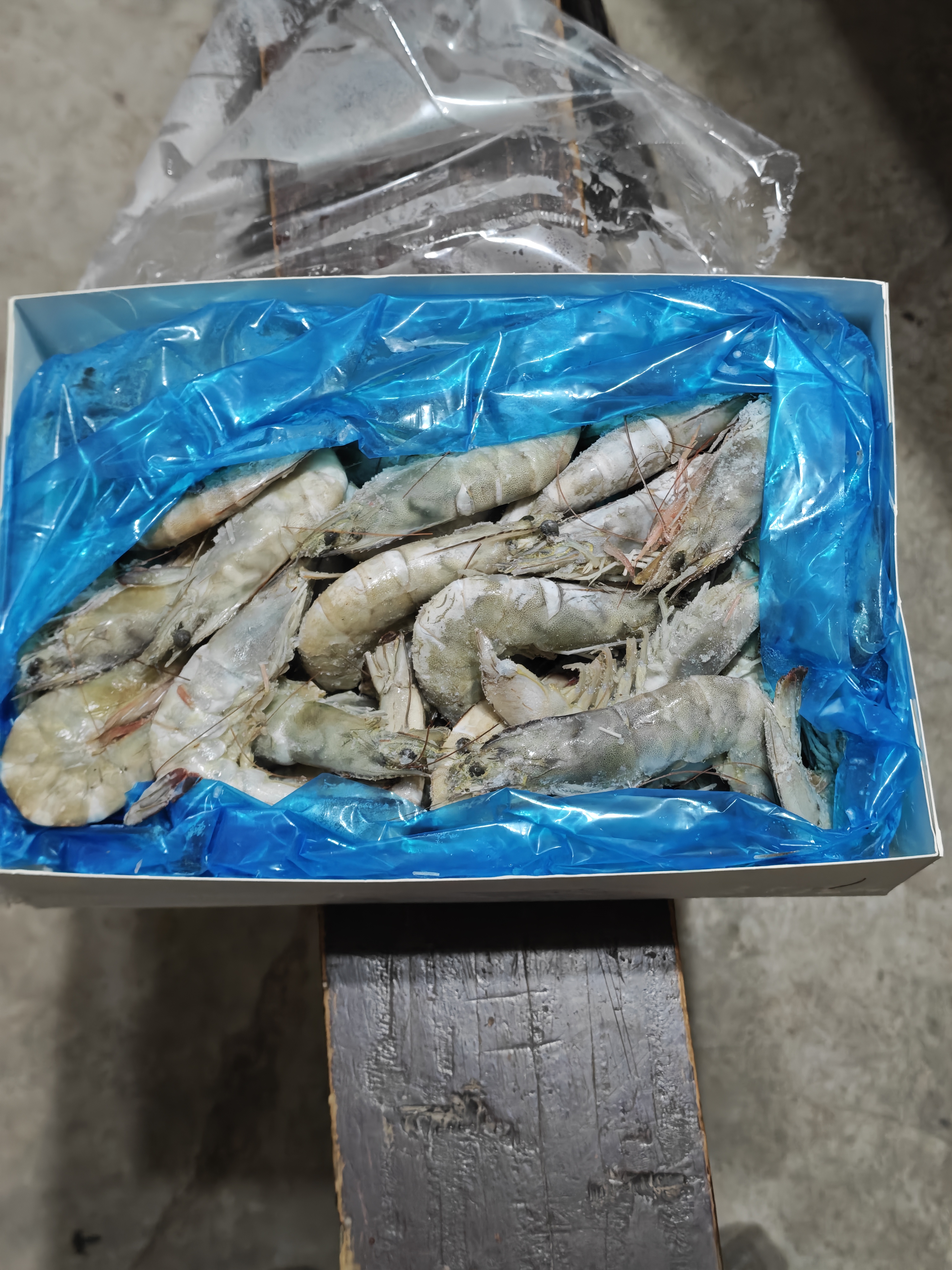 鲜京采 原装进口厄瓜多尔白虾 净重3.3斤 大号30-40规格 50-66只/盒 实拍图