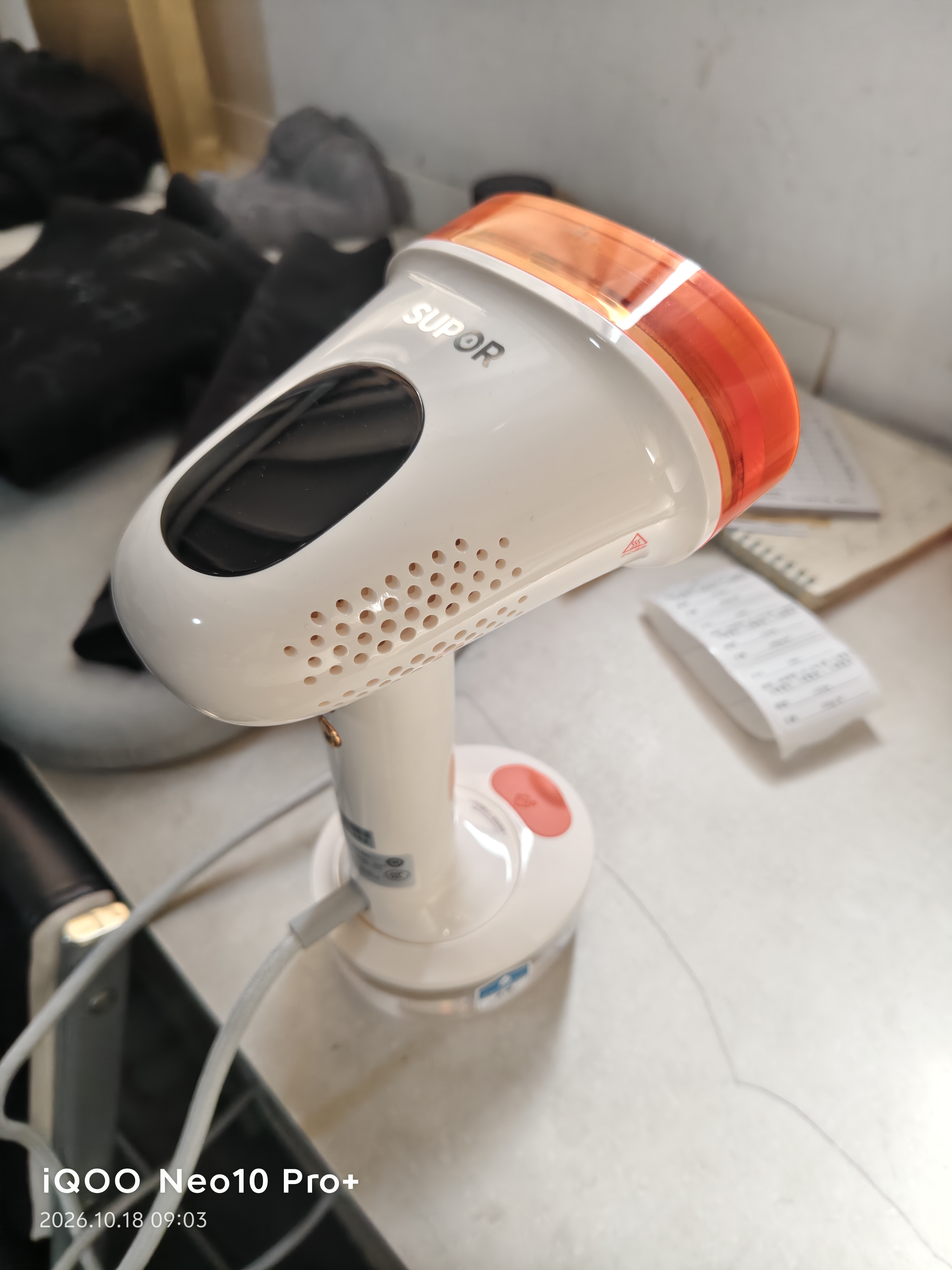 苏泊尔（SUPOR）【新款蒸汽吸烫机】吸附式手持挂烫机家用小型大蒸汽熨烫机大功率除菌电熨斗EGH-S922A团购礼物 实拍图