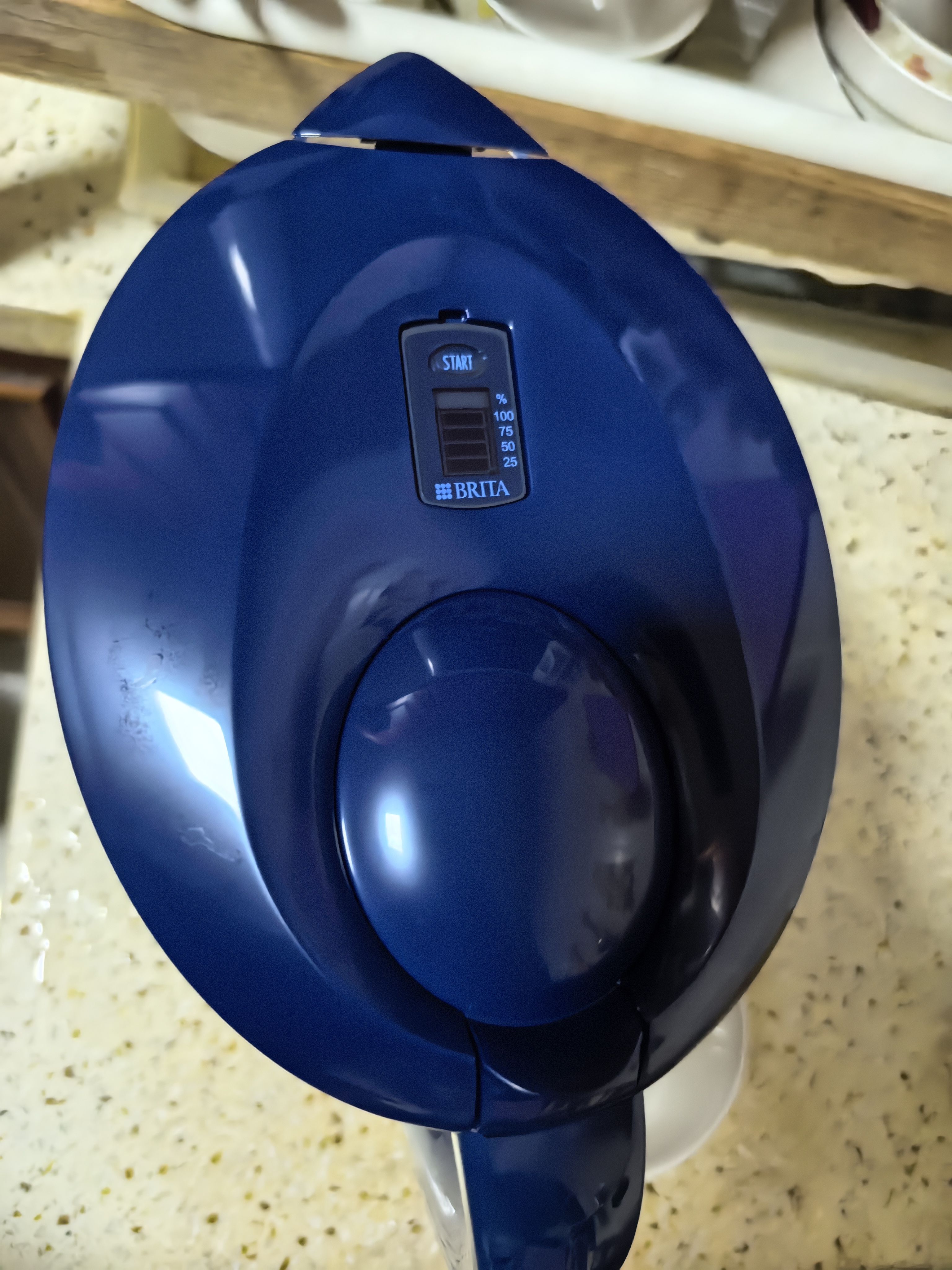 碧然德（BRITA） 过滤净水器 家用滤水壶 净水壶 海洋系列 3.5L蓝色 一壶3芯装 环保加固包装 实拍图