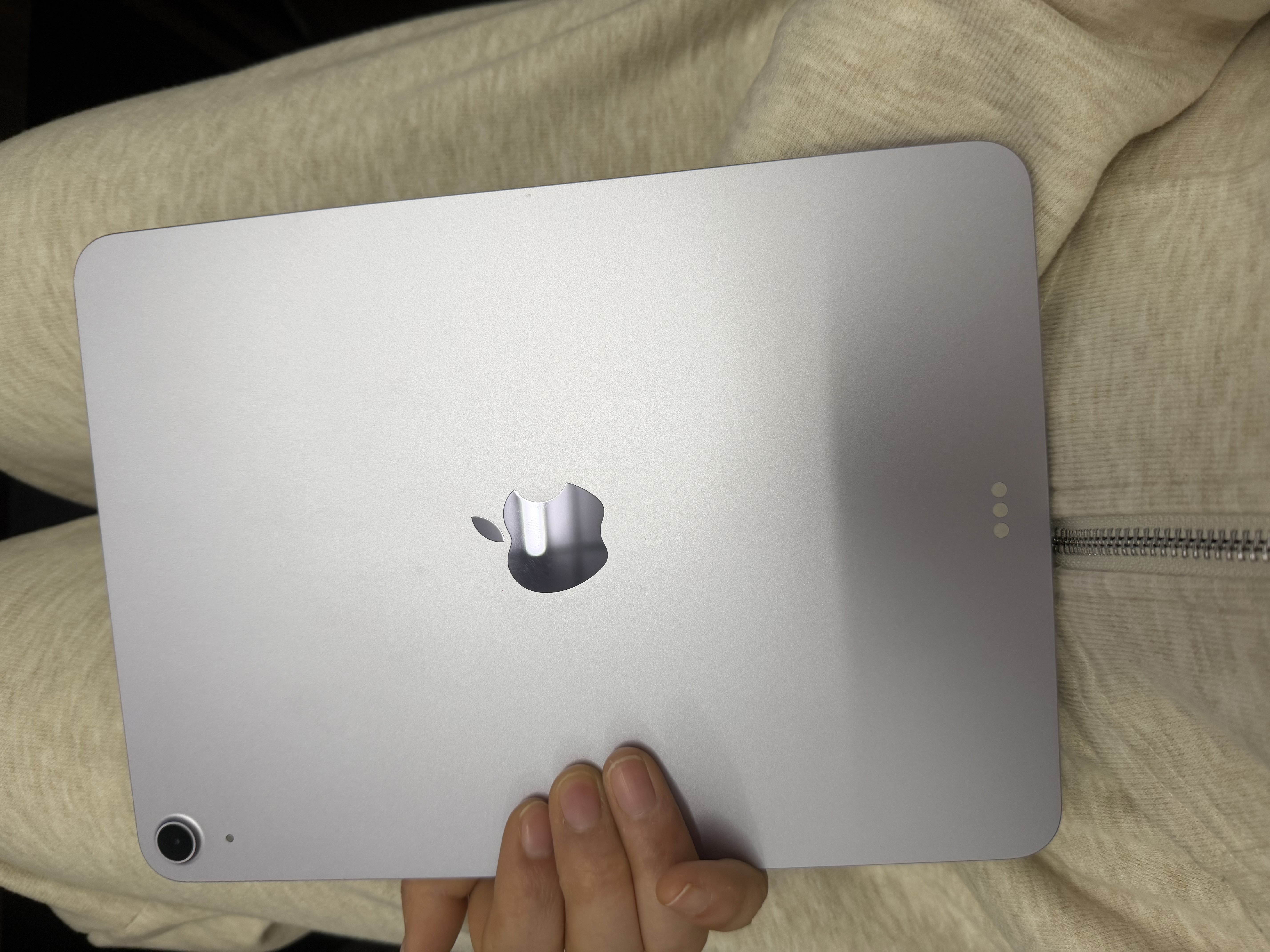 Apple/苹果 iPad Air 11英寸 M4芯片 2026年新款 平板电脑(128G WLAN版)紫色 实拍图