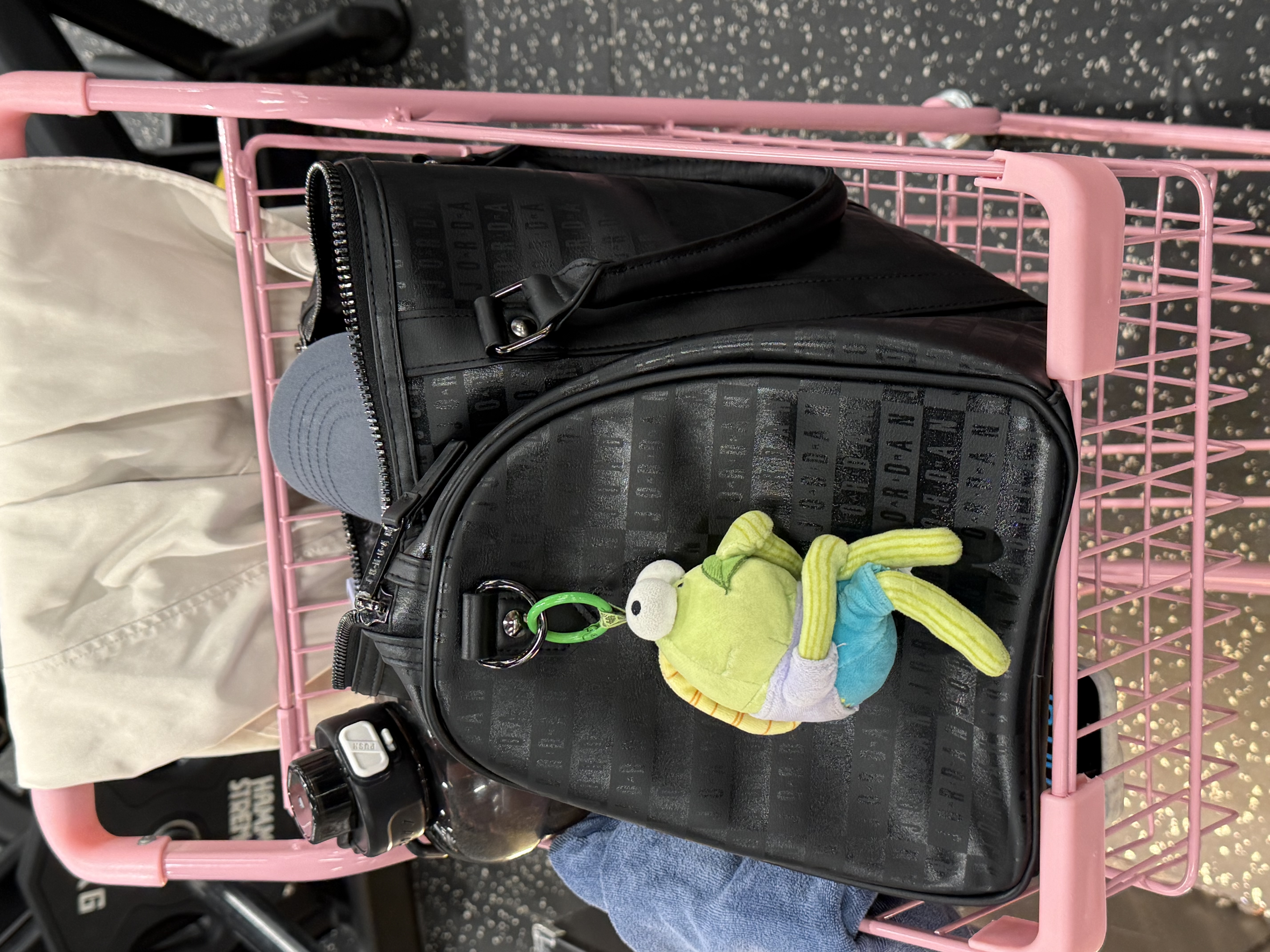 耐克（NIKE）儿童AJ乔丹大容量旅行包斜挎拎包健身运动包篮球包防泼水游泳包 实拍图