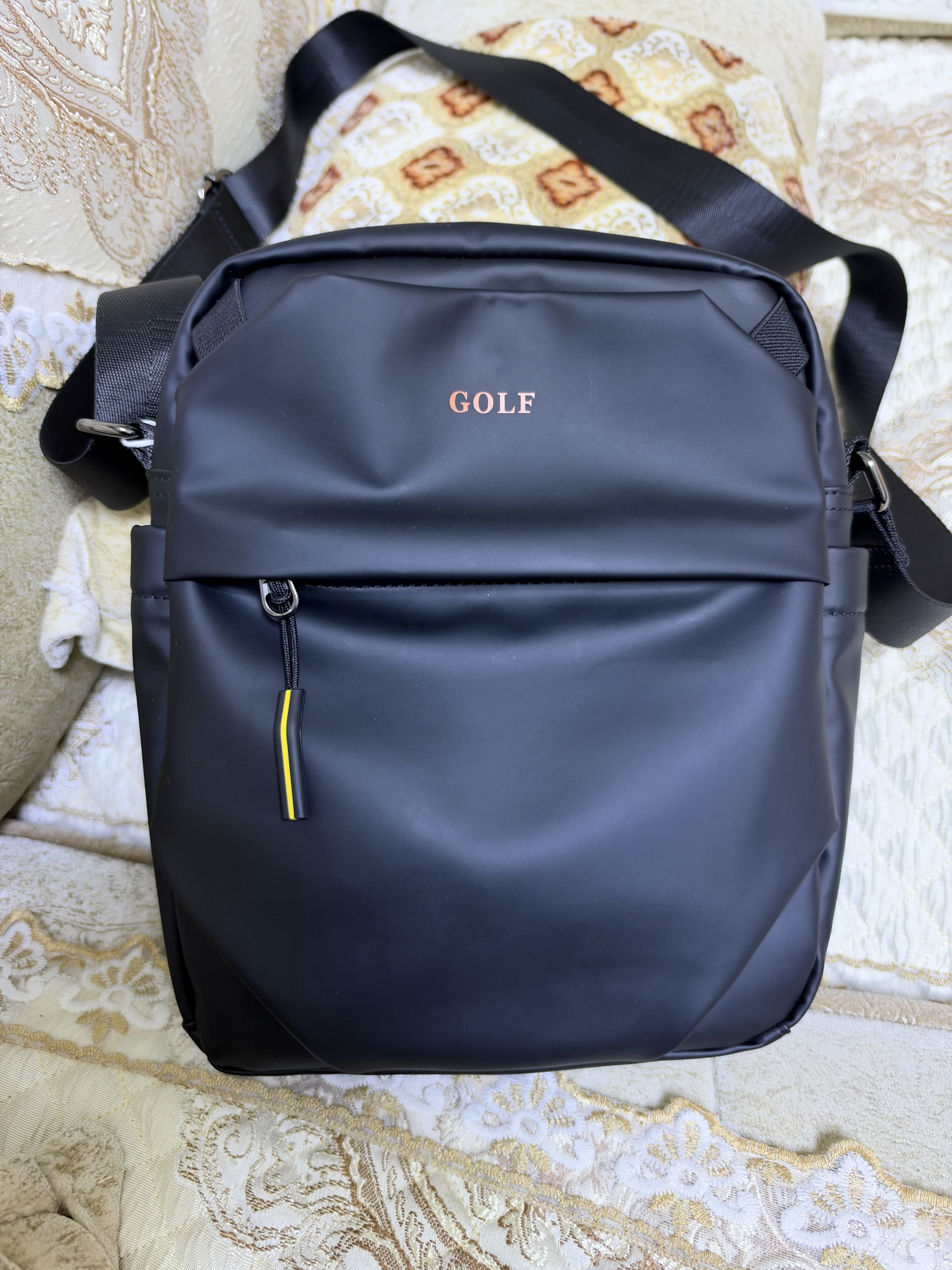 高尔夫（GOLF）单肩包男士斜挎包男休闲ipad手机包轻便防泼水百搭通勤小方包 实拍图