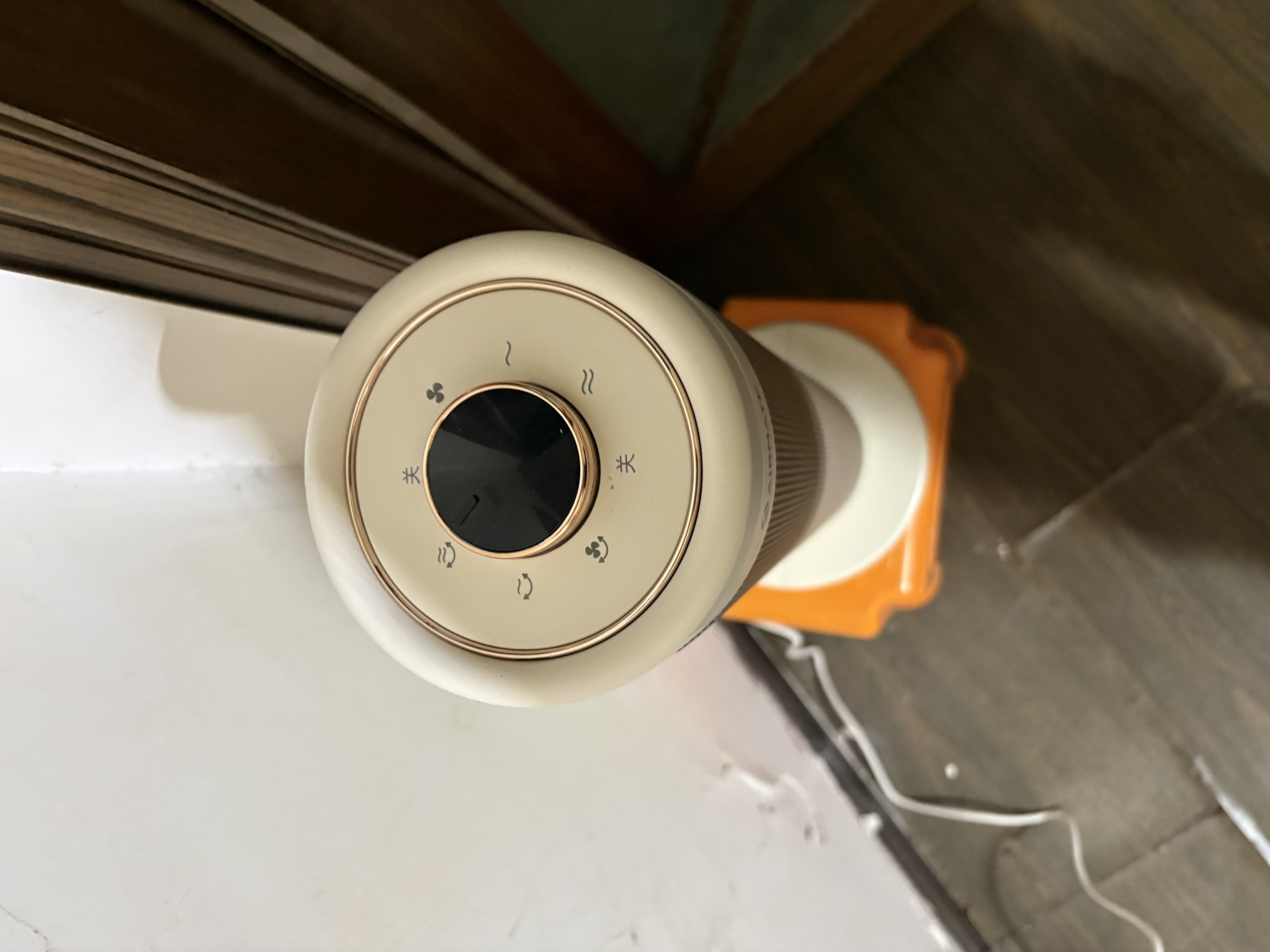艾美特（AIRMATE）【超级单品】暖风机/石墨烯取暖器/电暖器/电热取暖器 家用全屋升温电暖气小型小太阳热风机 K72 实拍图
