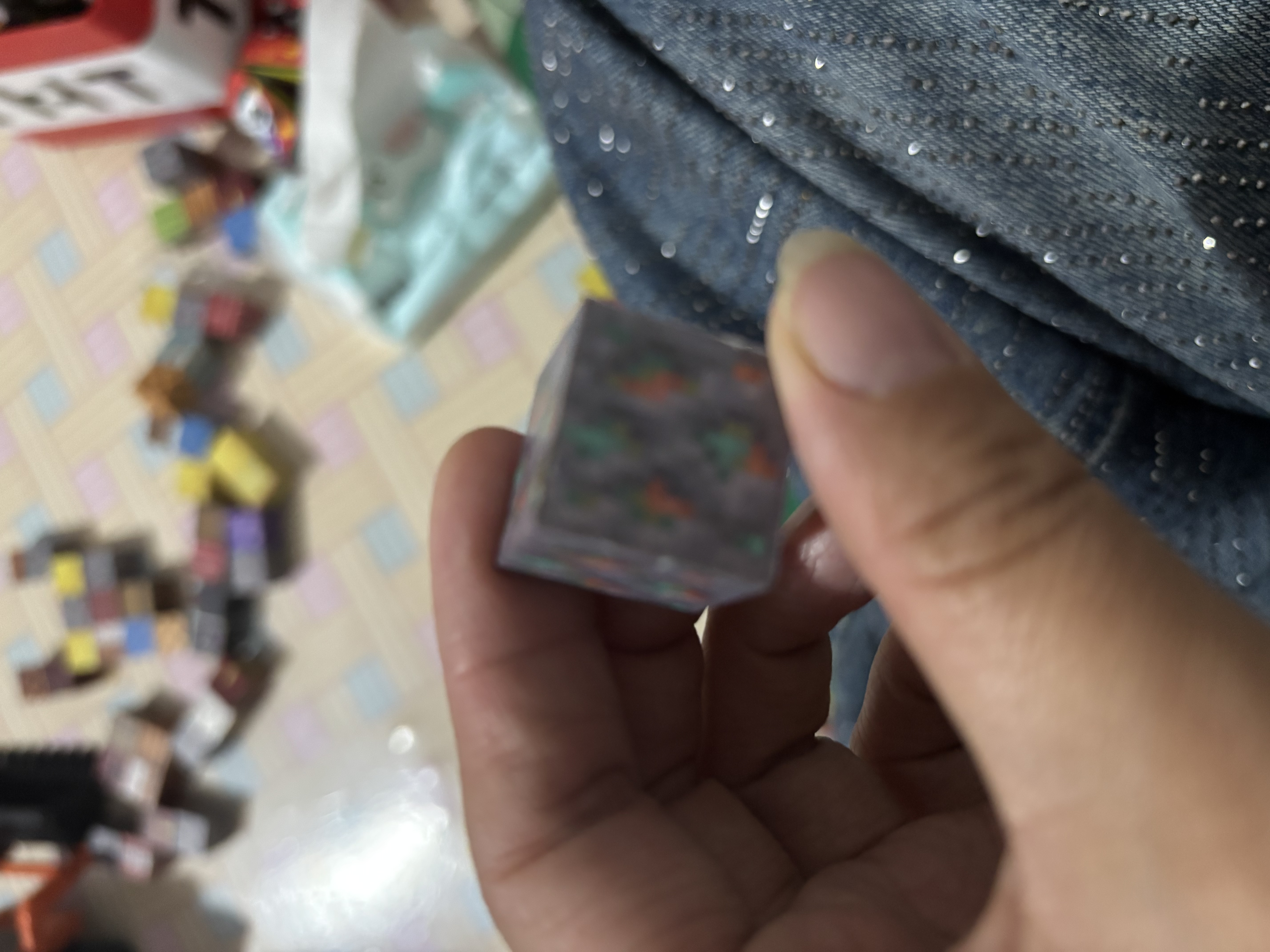 活石我的世界磁力方块磁铁玩具积木周边带收纳盒6-12岁男孩儿童玩具 225件套【TNT收纳箱+3.0强磁方块+人仔+武器工具】 配随机钻石剑弓箭2026年火的玩具 实拍图
