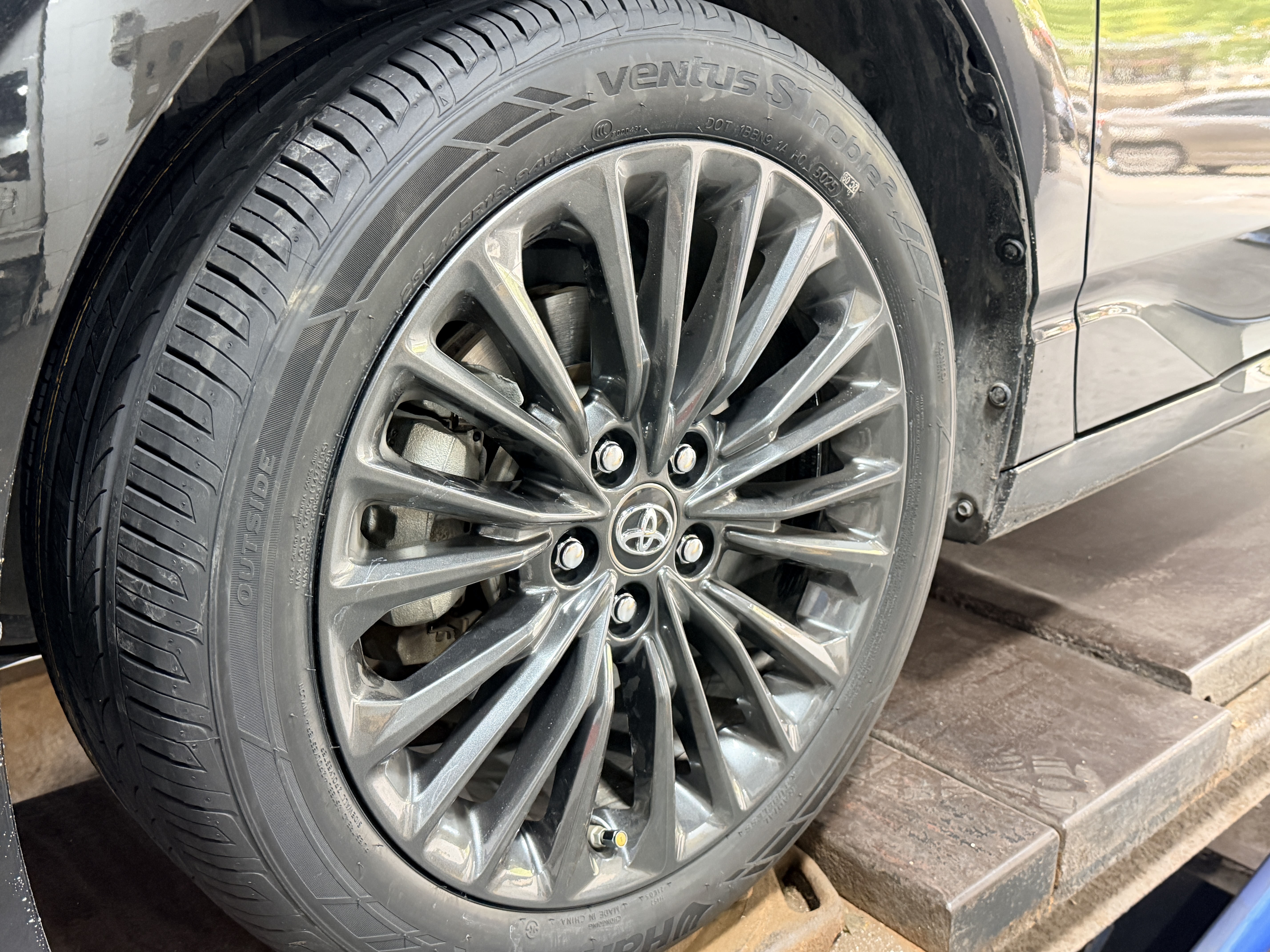 韩泰（Hankook）汽车轮胎 235/45R18 94W H452 原配亚洲龙 适配帕萨特/凯美瑞 实拍图