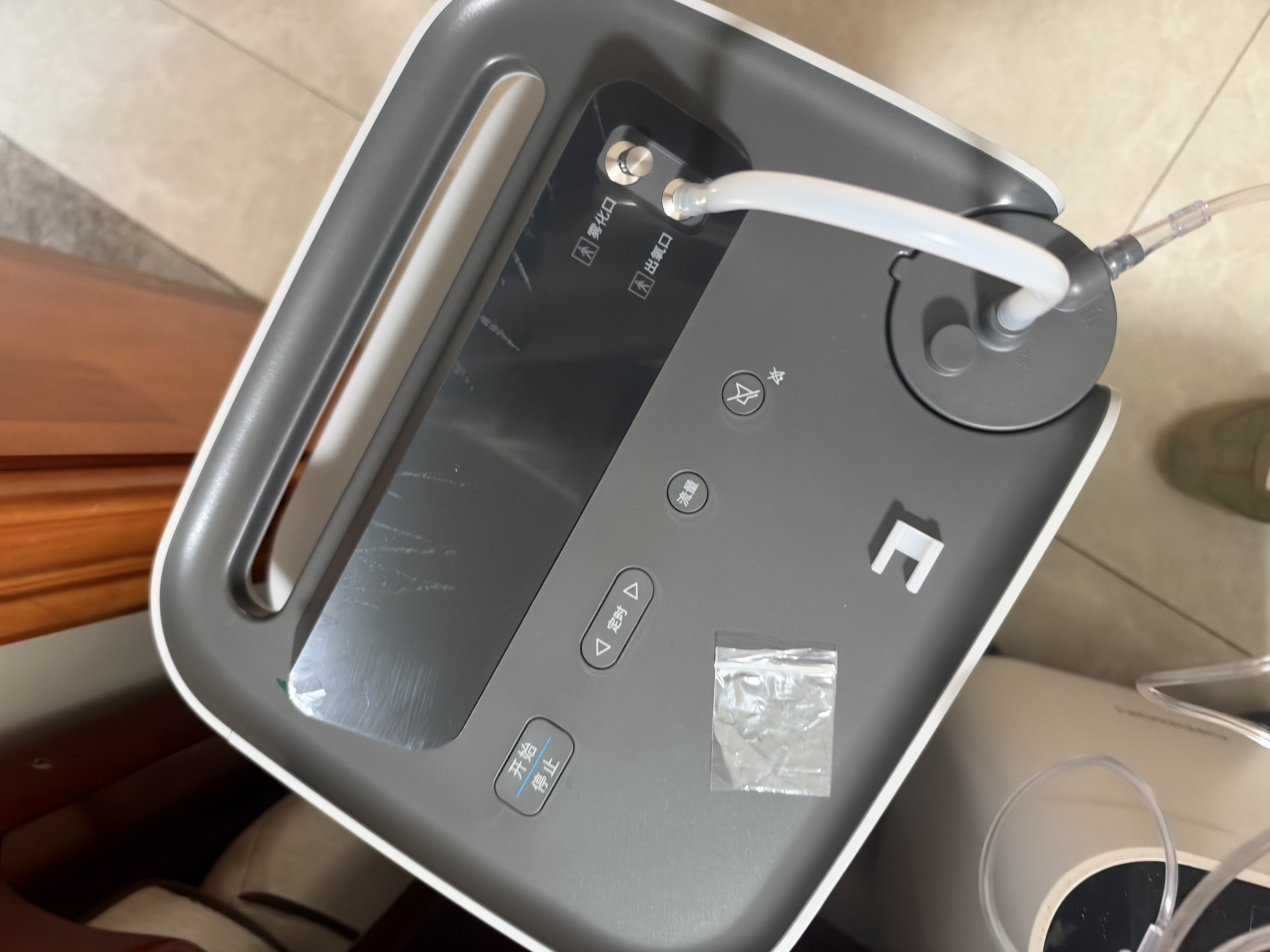 欧姆龙（OMRON）制氧机家用吸氧机老人医用级 5L升超静音可雾化氧气机 Y-5503W 实拍图