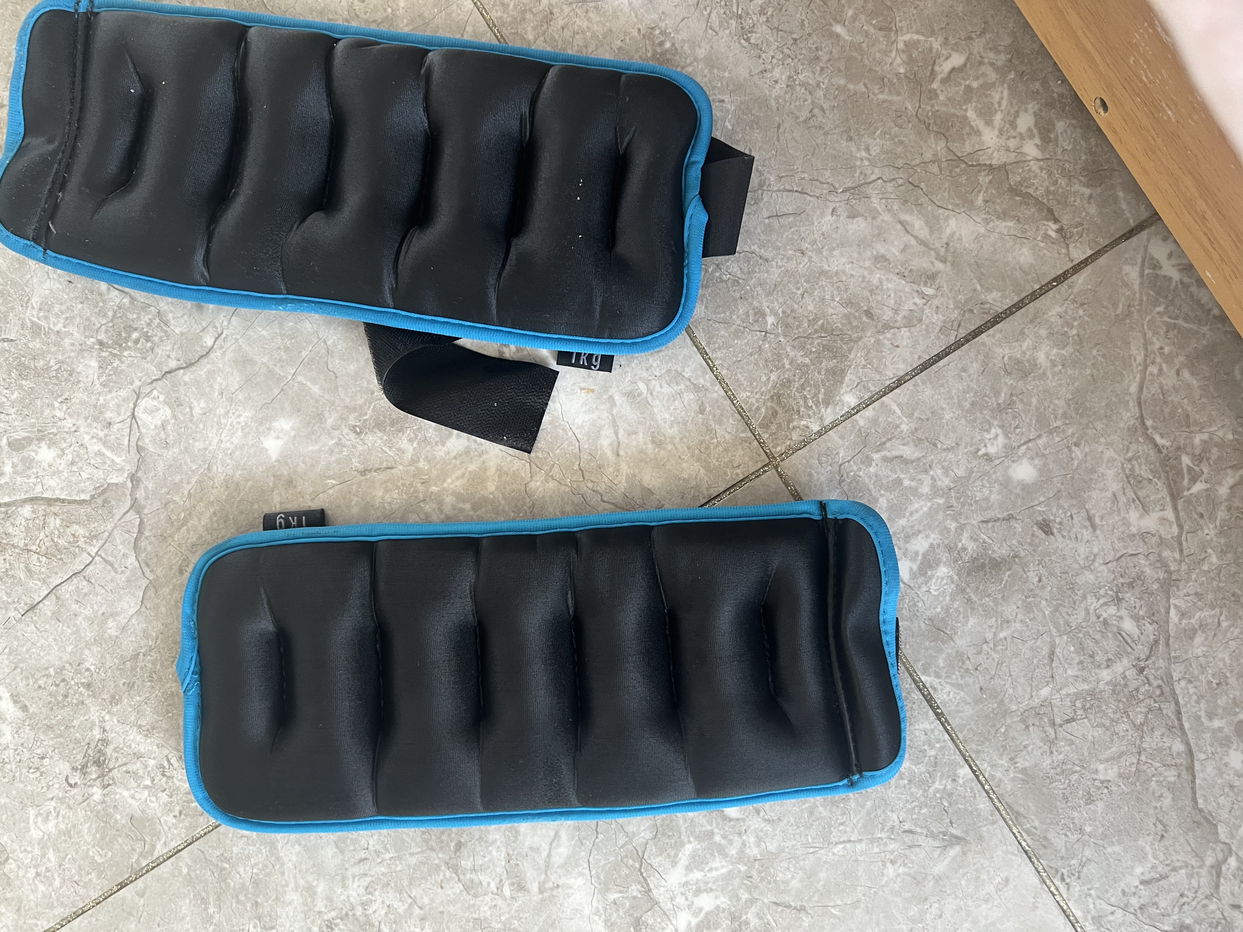 Ma fitness绑腿沙袋康复训练负重脚环配重1kg手脚通用腿部脚裸抗阻力铁砂袋 一对装2kg，单只1kg 实拍图