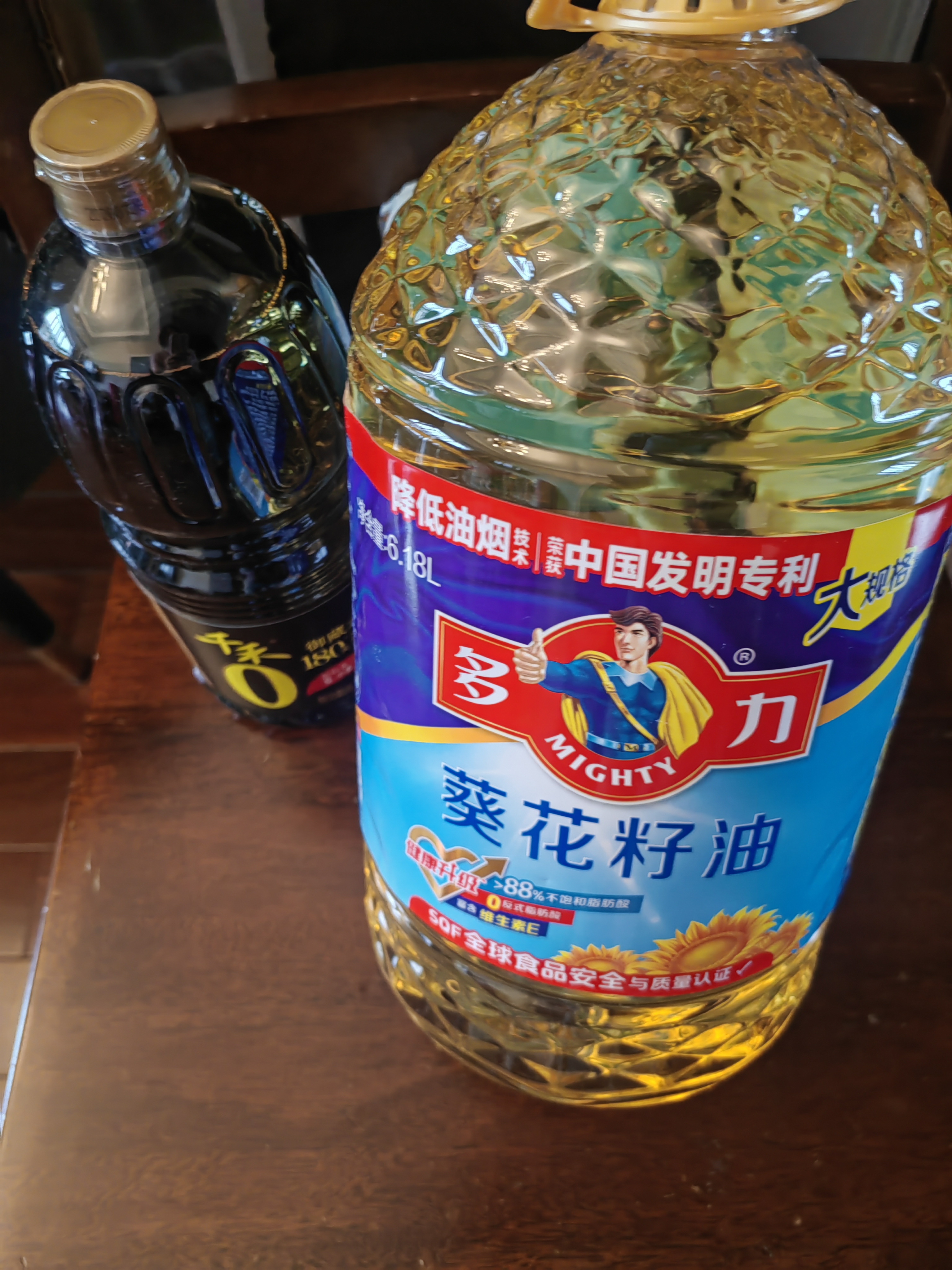 多力经典葵花籽油6.18L 一级压榨家用食用油 实拍图