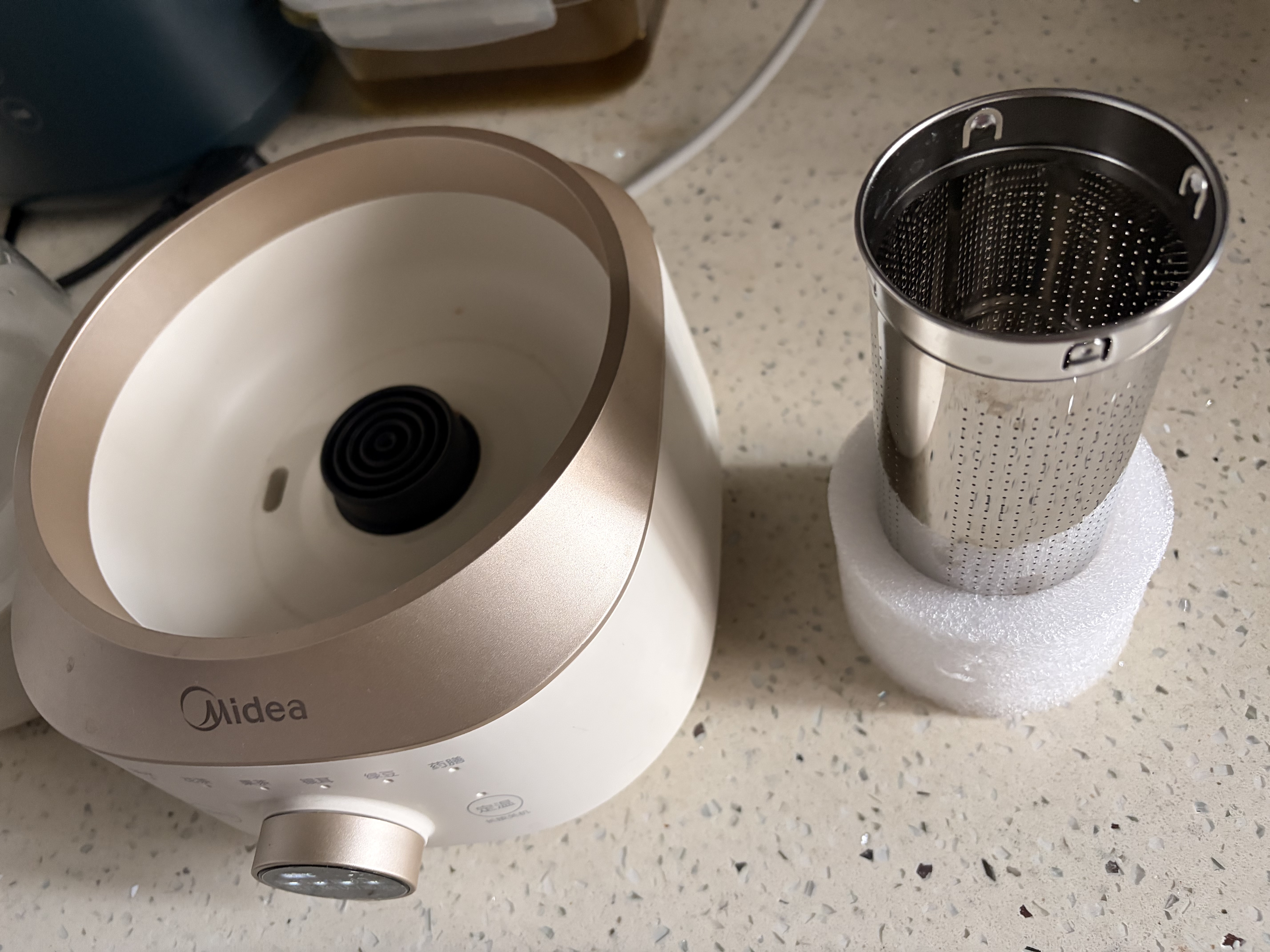 美的（Midea）养生壶全玻璃0涂层全自动烧水壶母婴恒温泡奶机电热水壶花茶壶辅食机全包护底防碎1.5L YS15B201 实拍图