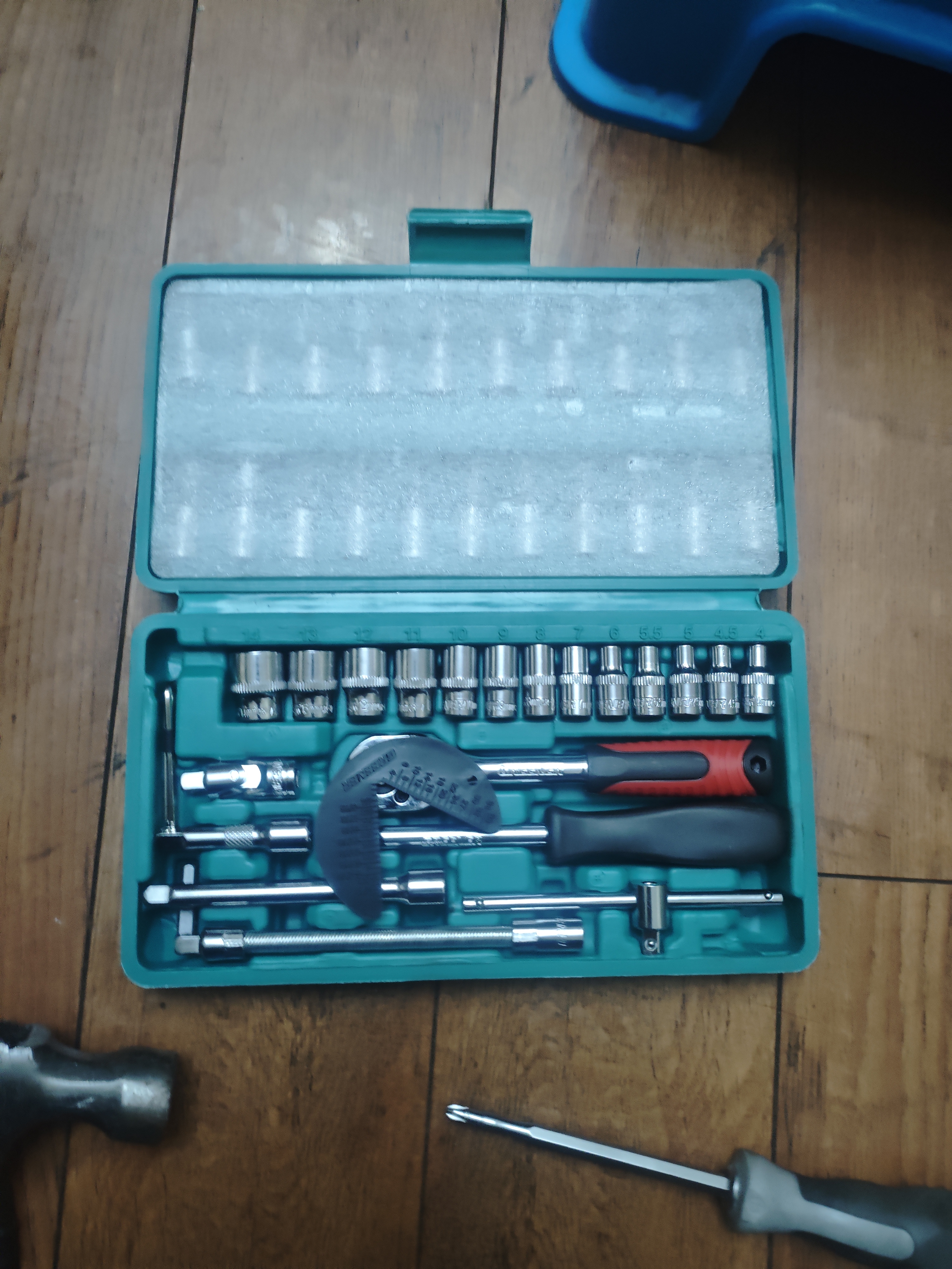 绿林（GREENER）47件套筒扳手汽修工具套装棘轮摩托修车公路工具箱快速扭力螺丝刀 实拍图