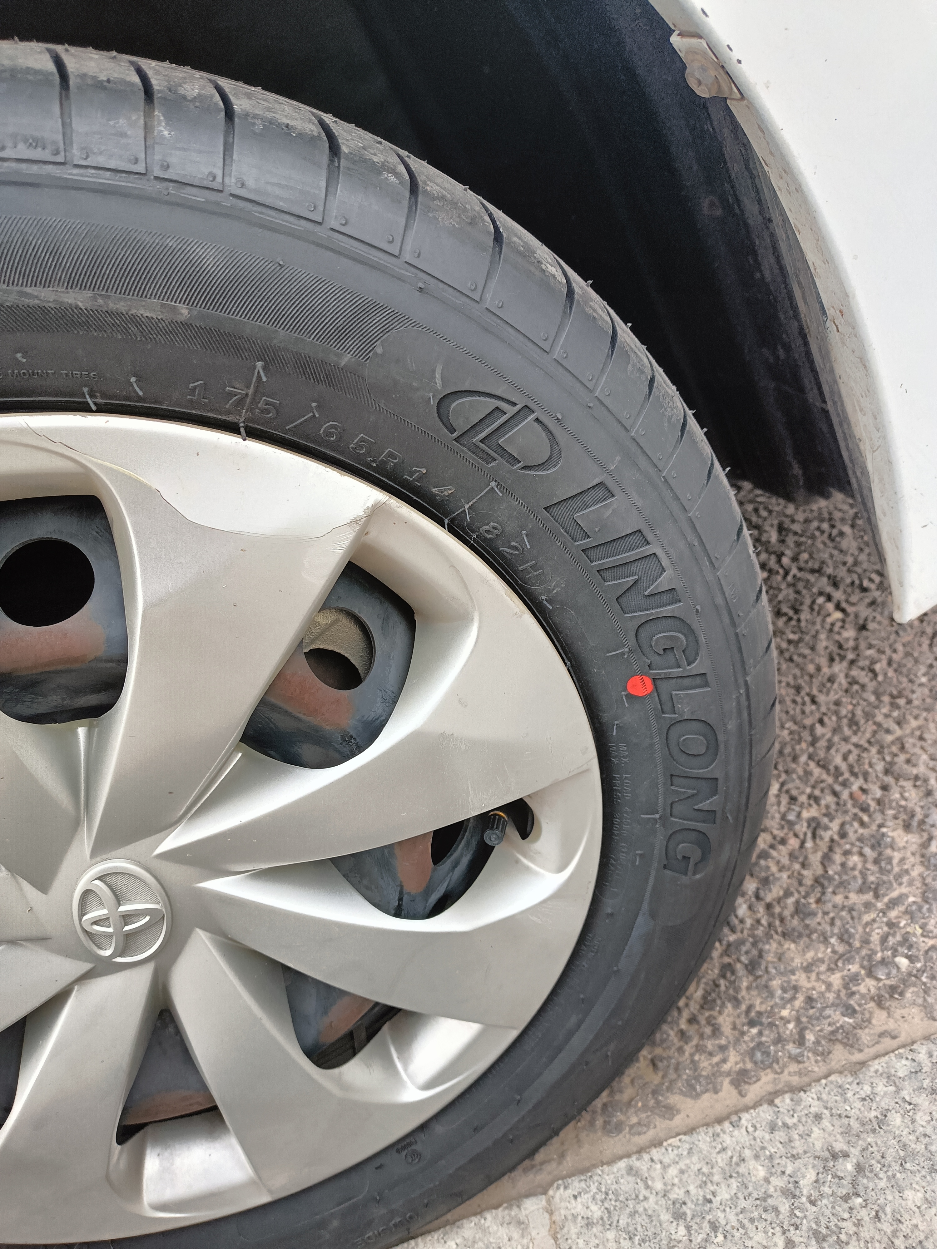 玲珑轮胎汽车轮胎175/65R14 82H 玲珑臻选 HD 适配赛欧/马自达2 实拍图