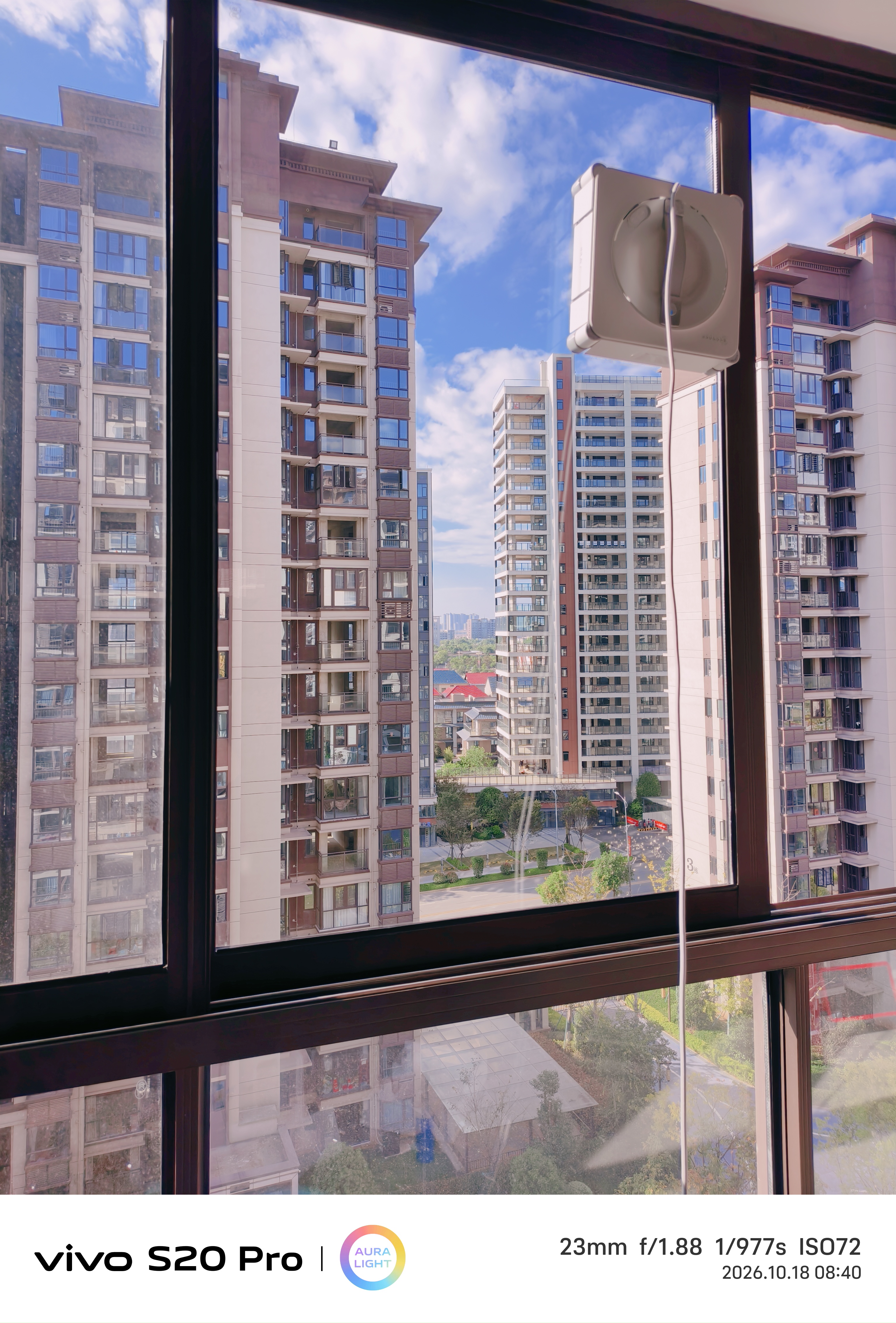 科沃斯擦窗机器人【保价11.11】【移动供电基站】窗宝W2S PLUS基站款自动湿擦玻璃神器喷水家用高层户外 实拍图
