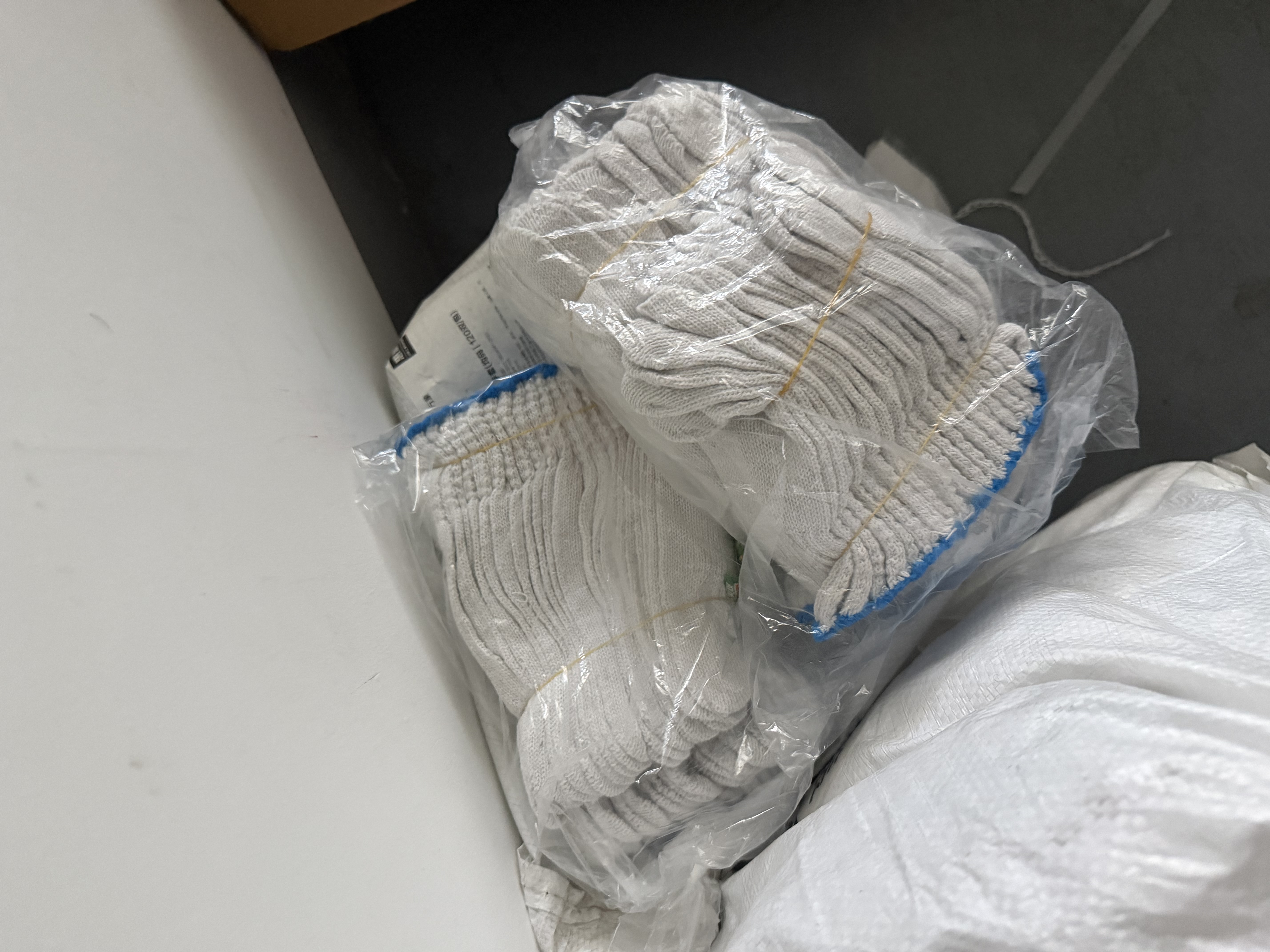 惠象 棉线劳保手套500g/包 120双装 工作耐磨防滑工地干活保暖【足斤足量不虚标】 500棉线 120双 实拍图