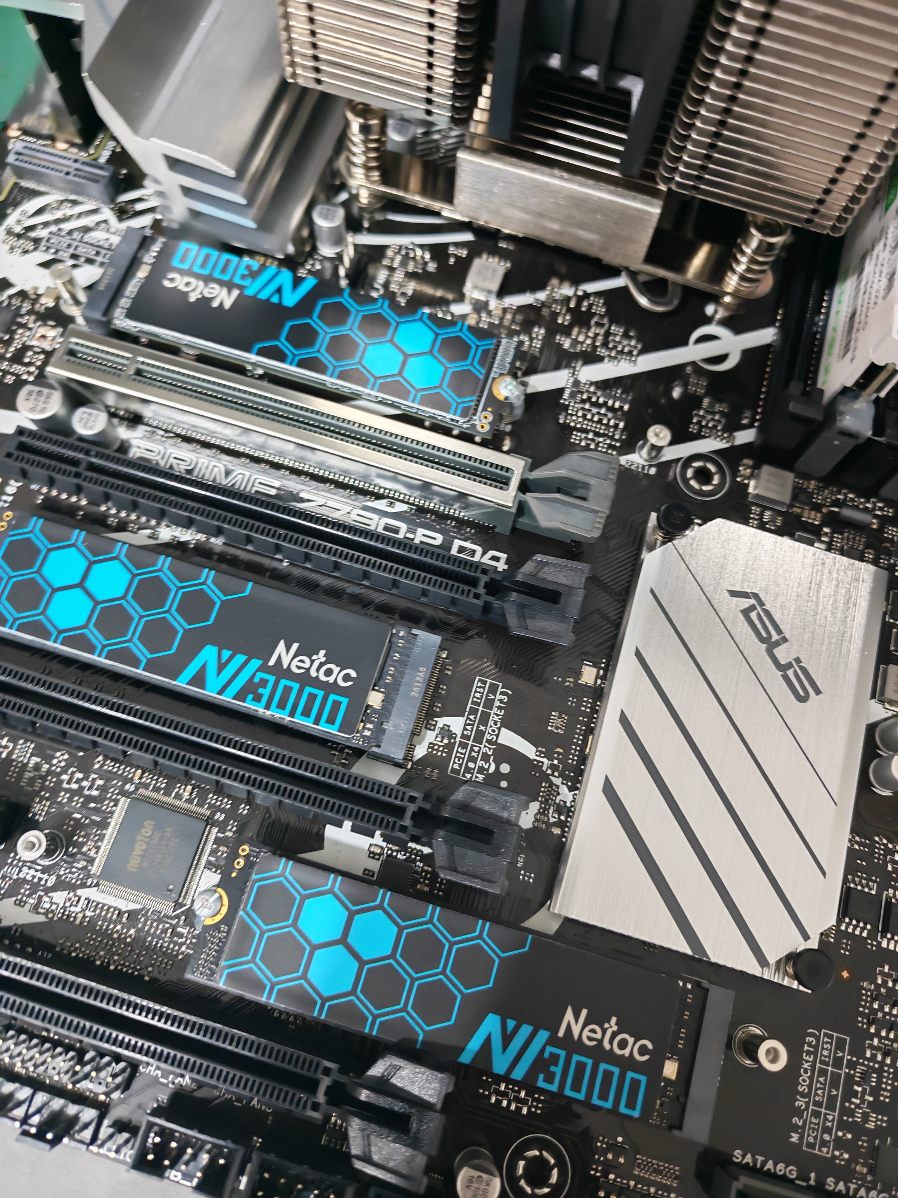 朗科（Netac）2TB SSD固态硬盘 M.2接口(NVMe协议) NV3000绝影系列 3400MB/s读速 高效散热 实拍图